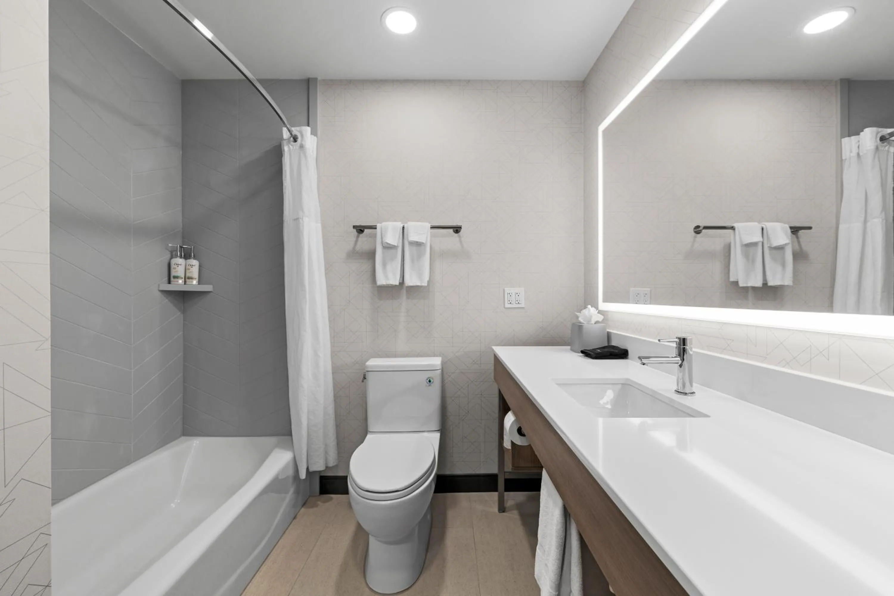 Holiday Inn Express Hotel & Suites Santa Cruz by IHG