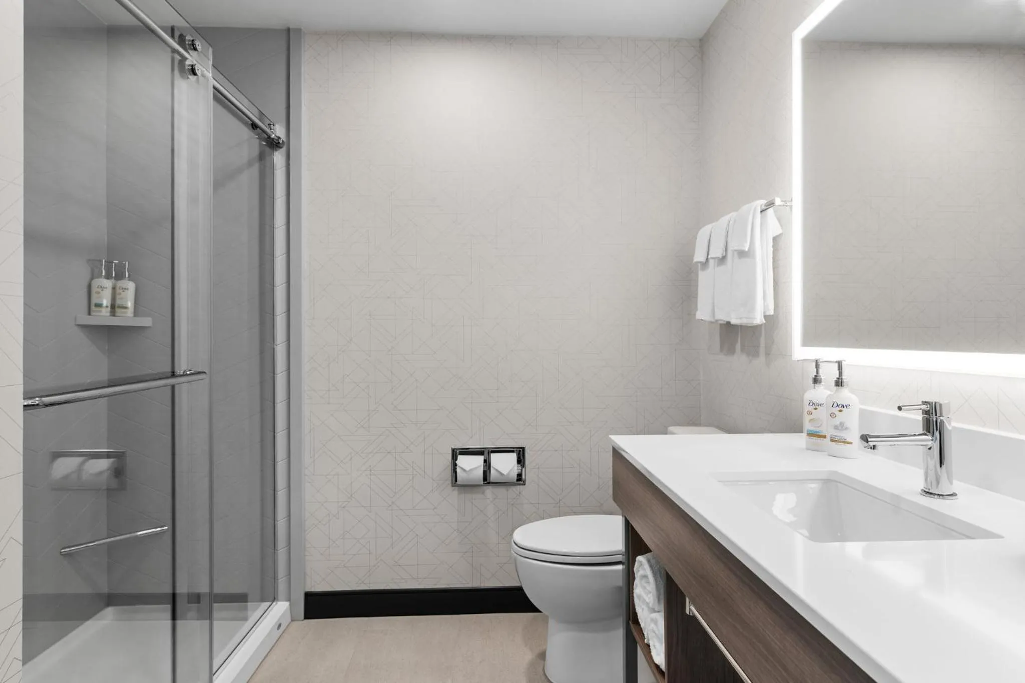 Photo of the whole room in Holiday Inn Express Hotel & Suites Santa Cruz by IHG