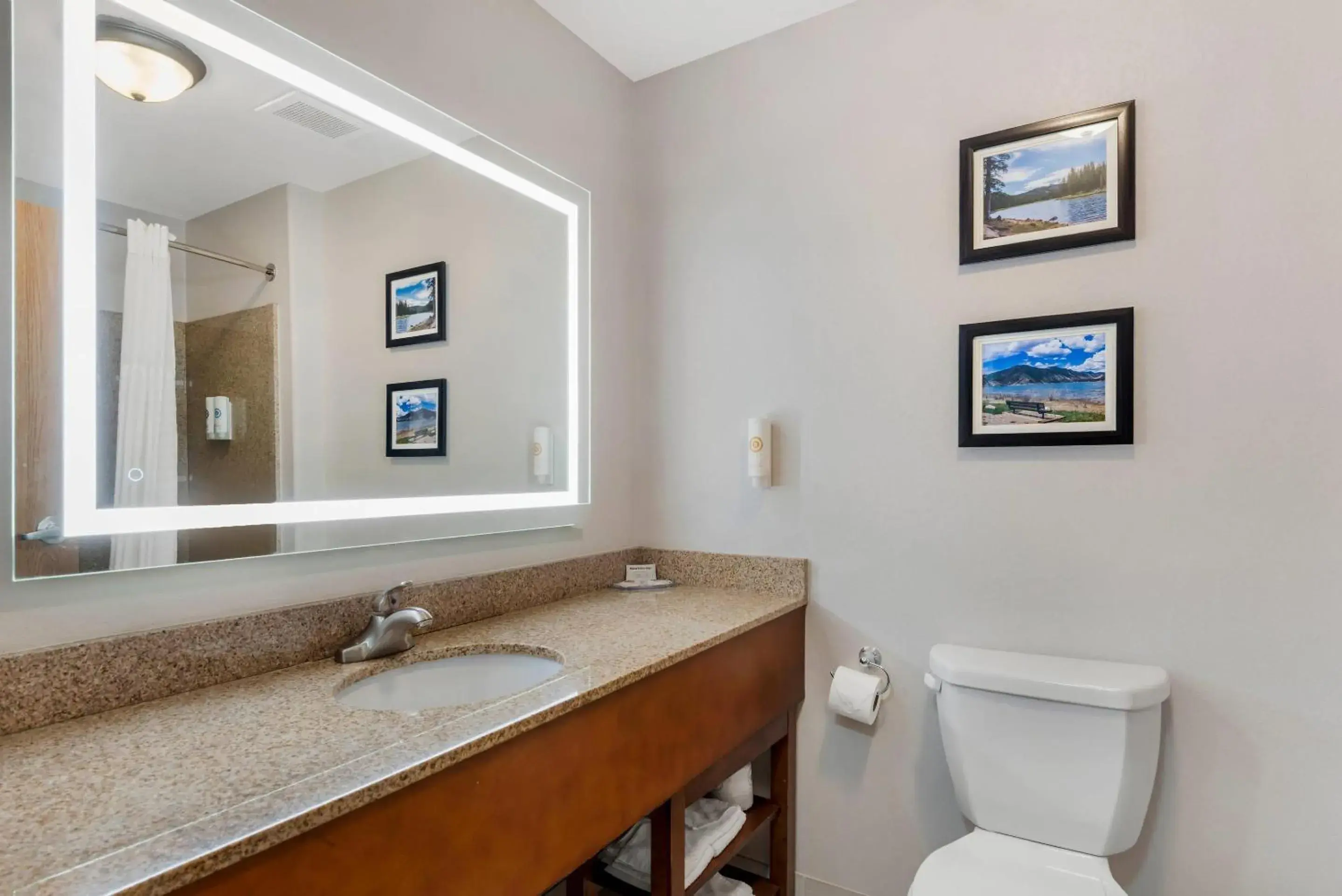 Bedroom in Comfort Inn & Suites Rifle Bedroom in Comfort Inn & Suites Rifle