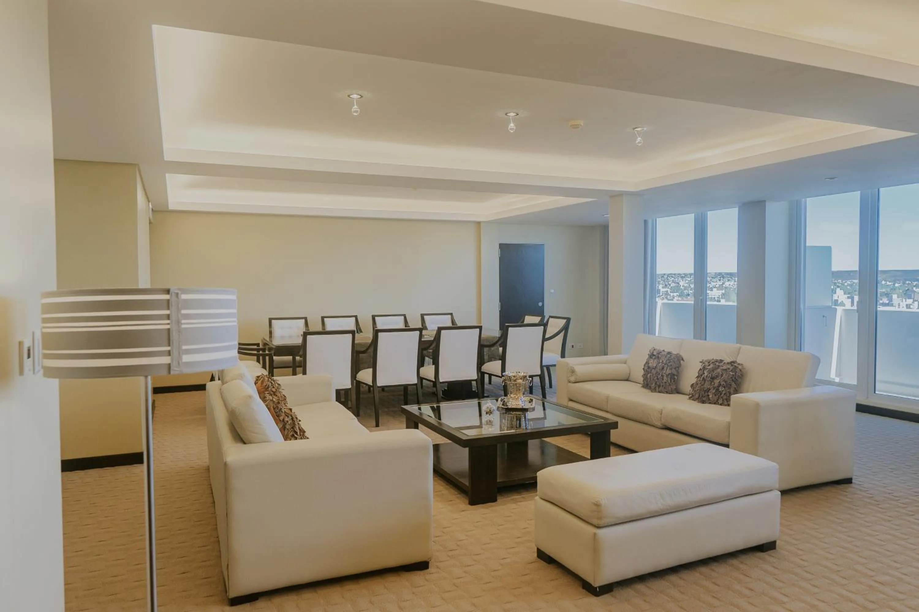 Living room in Rayentray Grand Hotel