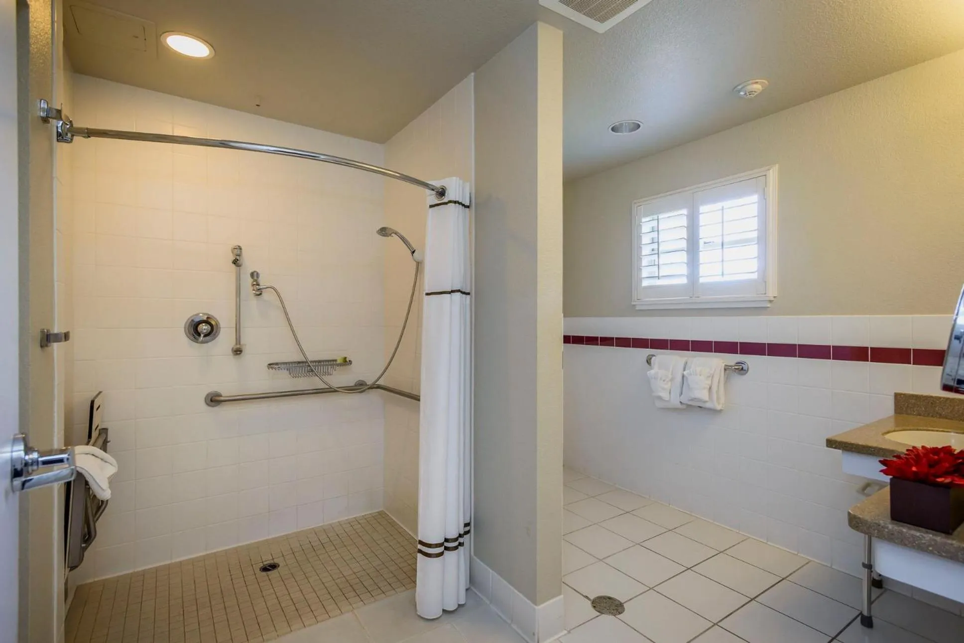 Bathroom in Lions Gate Hotel