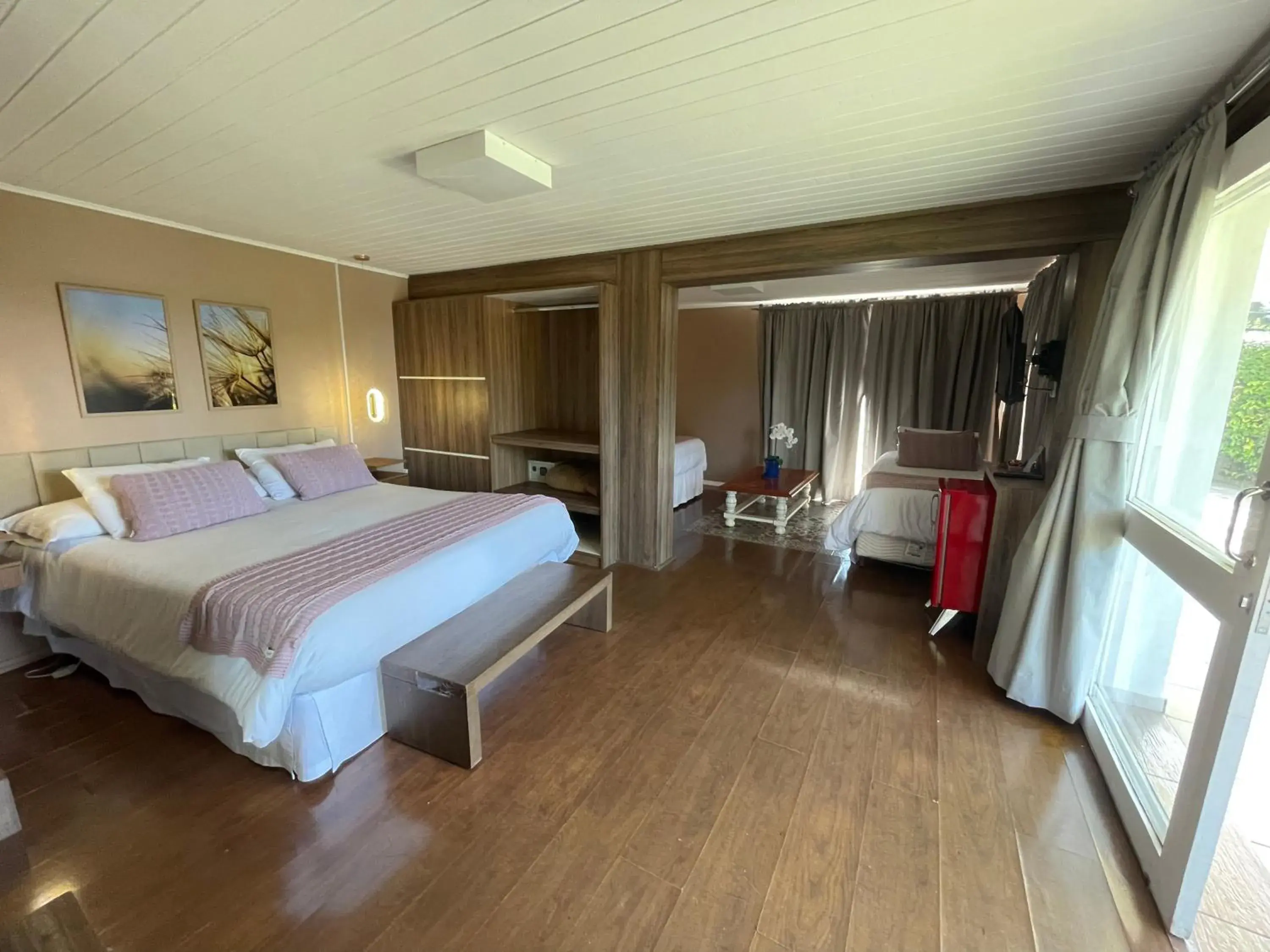 Triple Room with Balcony - single occupancy in Vila de Charme Suítes Triple Room with Balcony - single occupancy in Vila de Charme Suítes