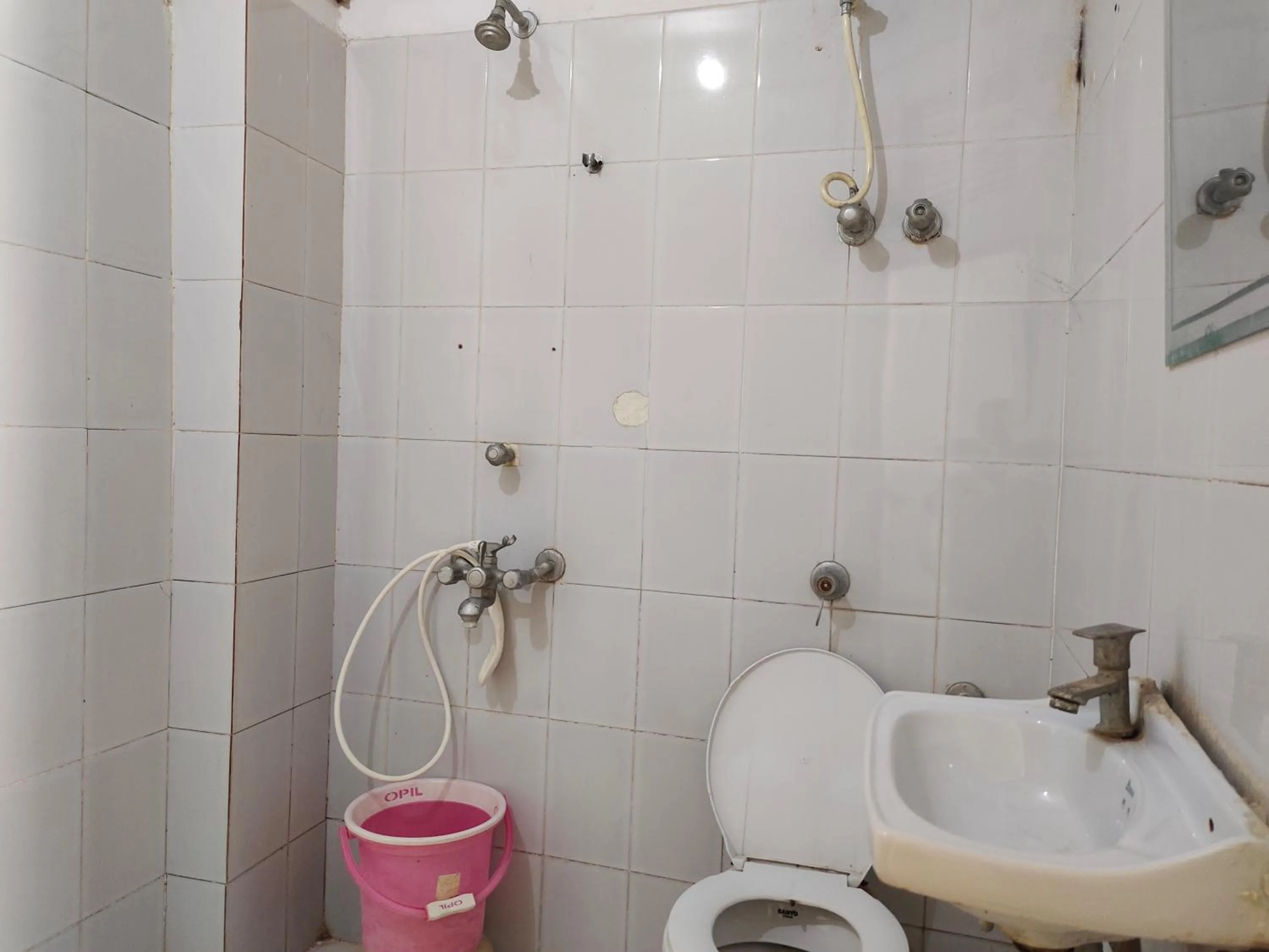 Bathroom in Hotel Vrindavan