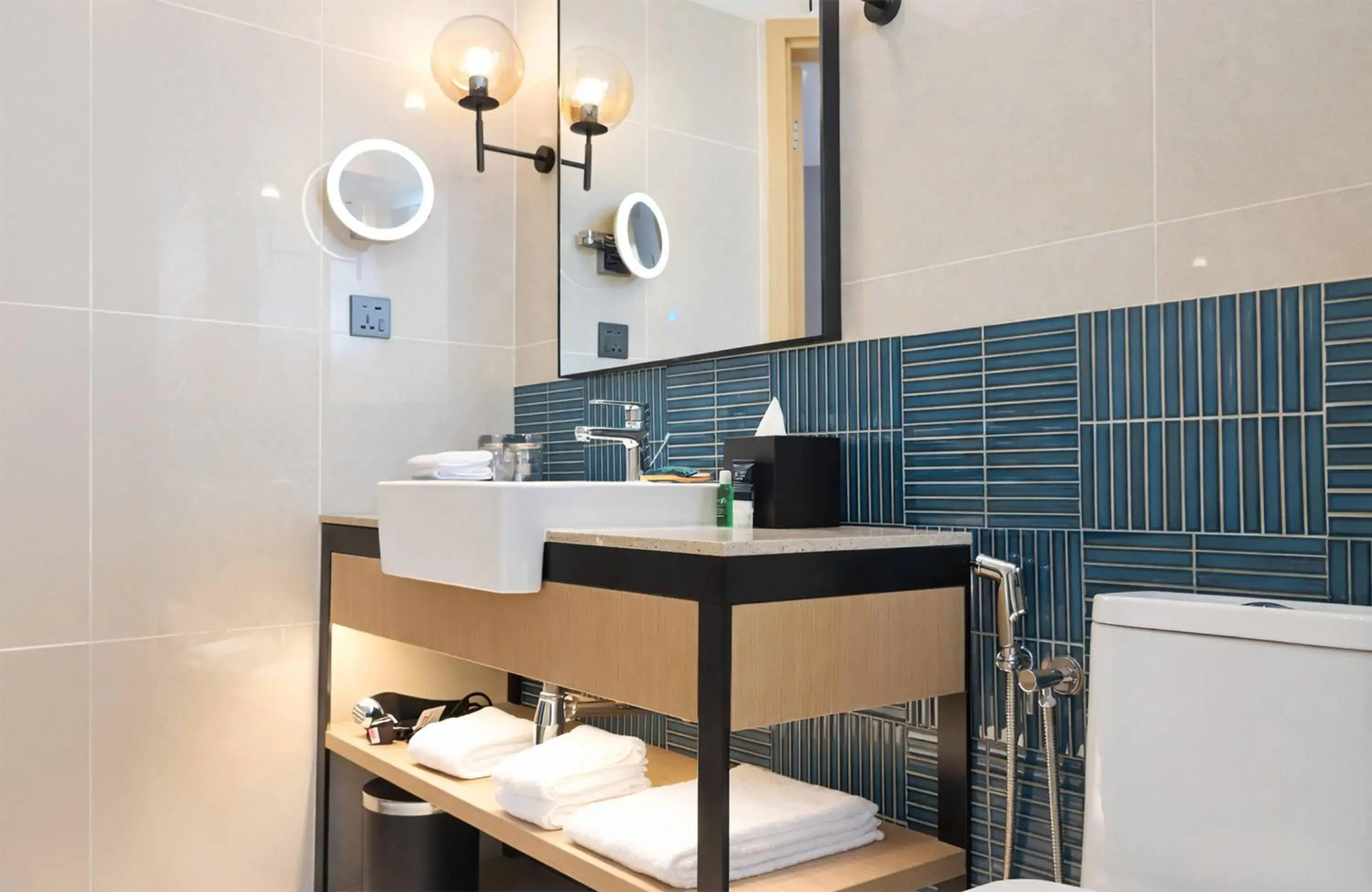 Three-Bedroom Duplex Apartment with Balcony in Four Points by Sheraton Johor Bahru Three-Bedroom Duplex Apartment with Balcony in Four Points by Sheraton Johor Bahru