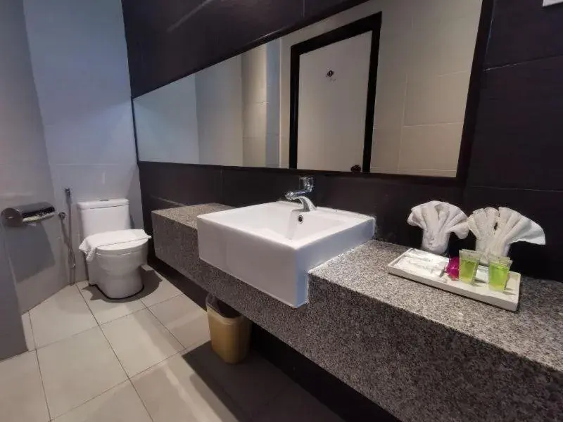 Bathroom in Amansari Residence Resort Bathroom in Amansari Residence Resort