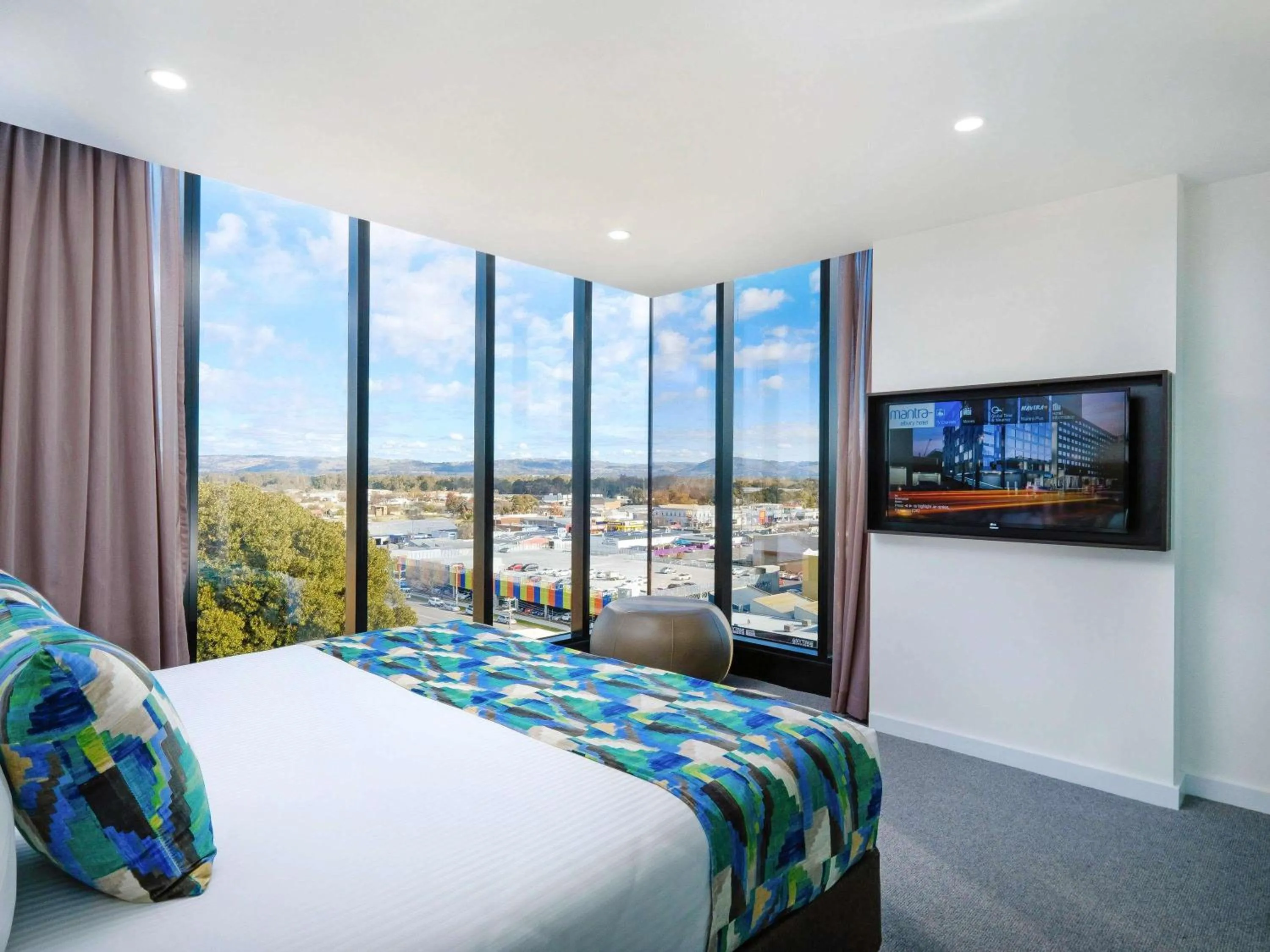 Bedroom, Bed in Mantra Albury