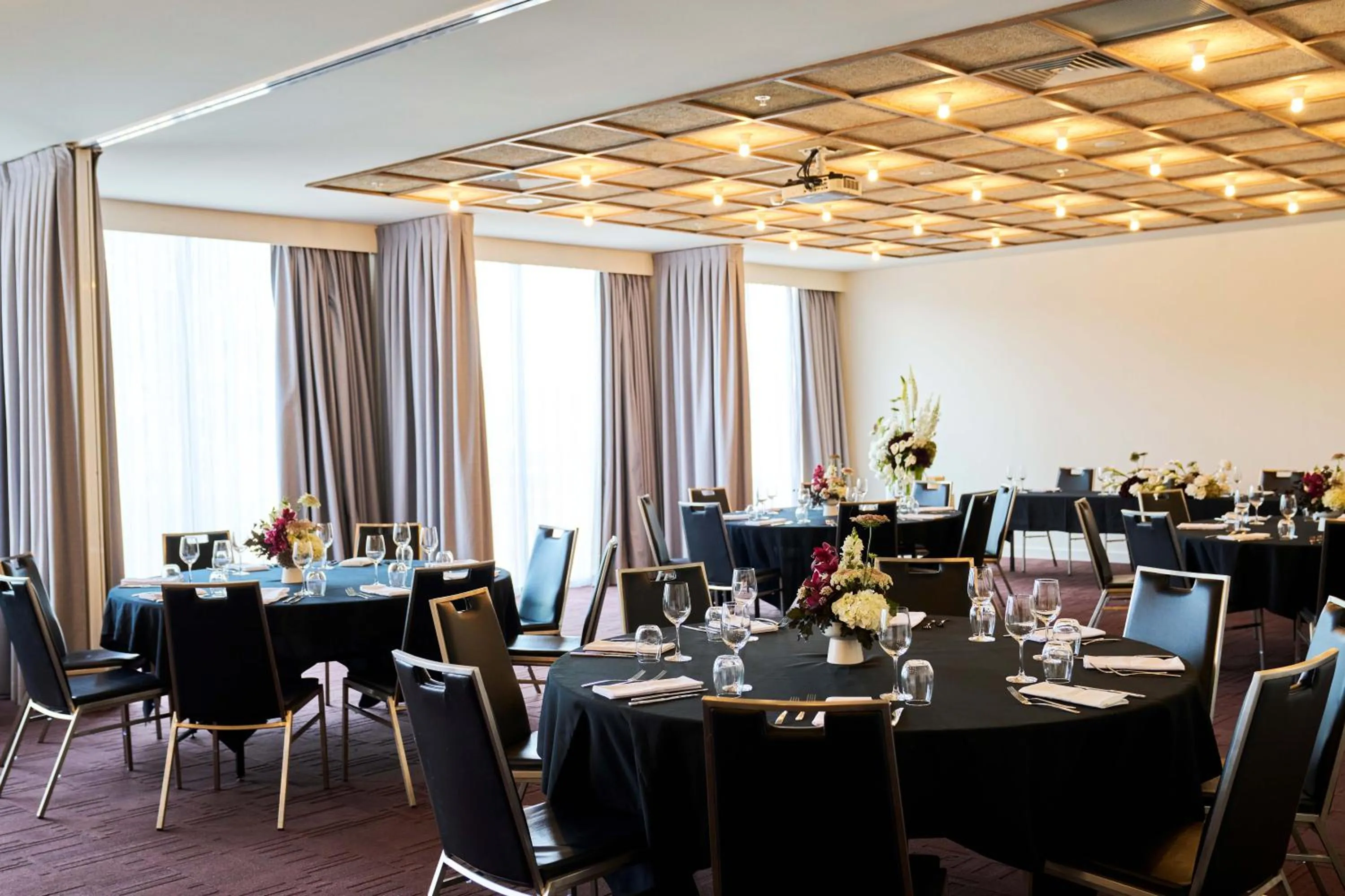 wedding in Mantra Albury