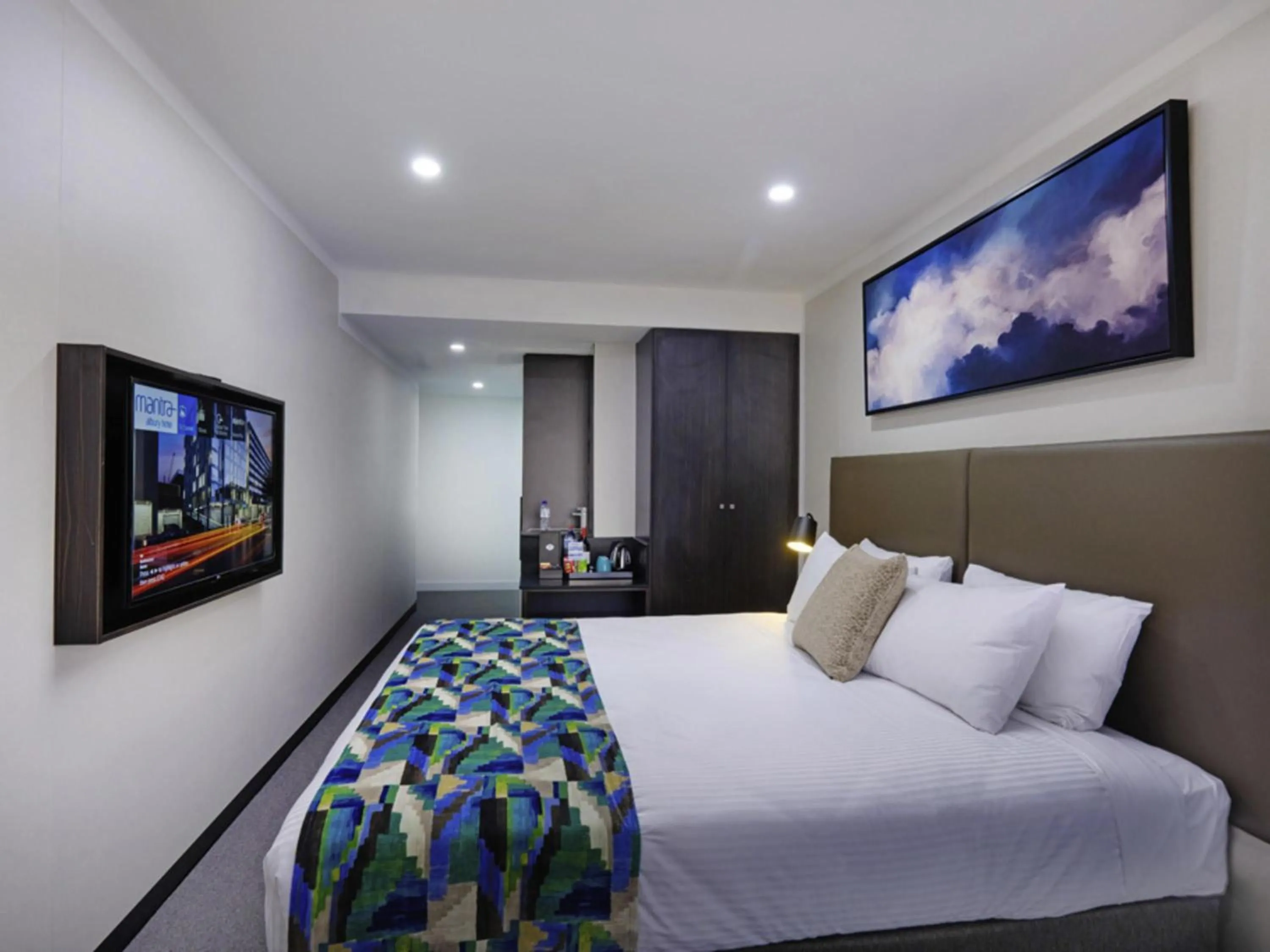 Bedroom, Bed in Mantra Albury