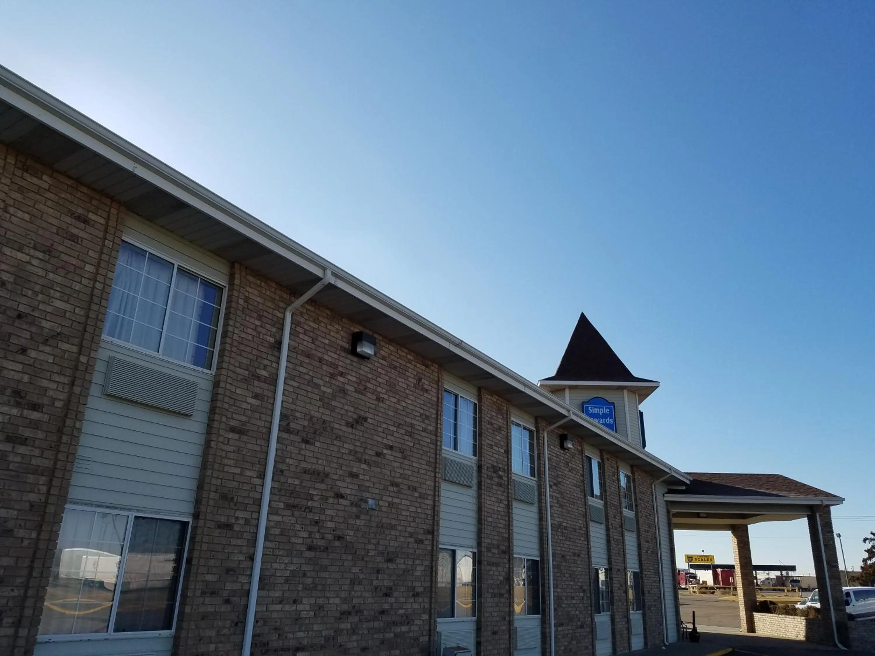 Property building in Simple Rewards Inn