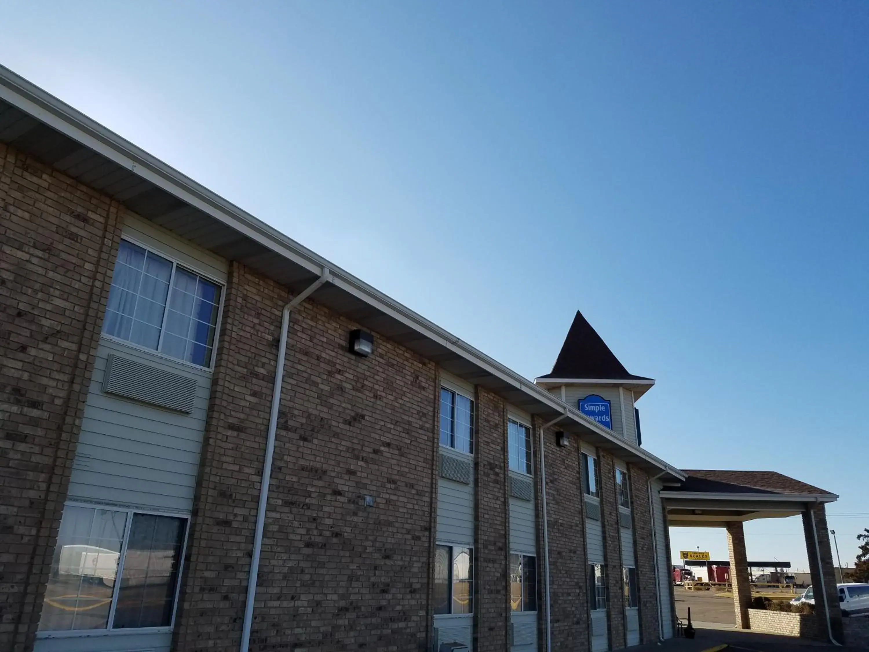 Property building in Simple Rewards Inn Property building in Simple Rewards Inn