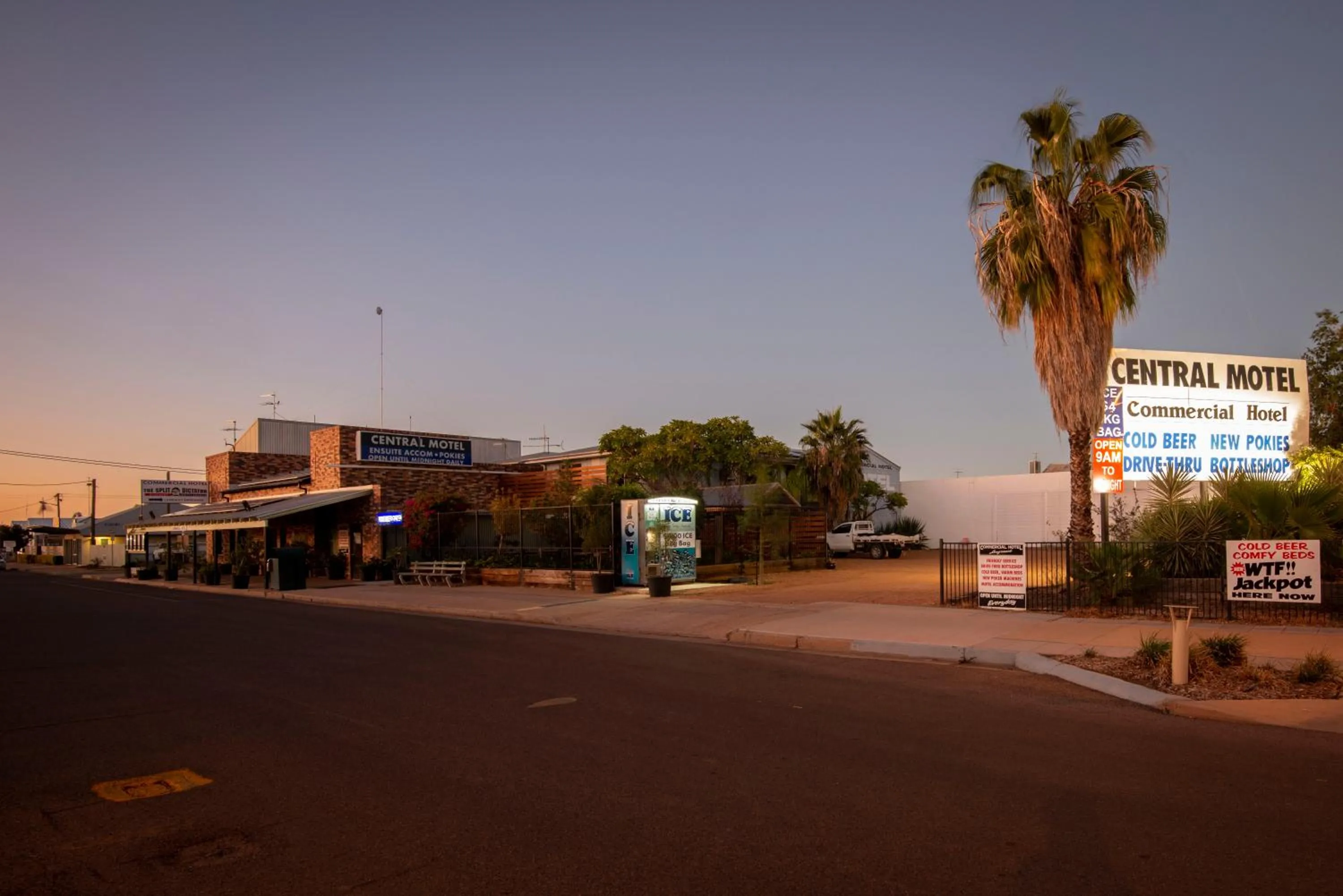 Longreach Most Central Motel
