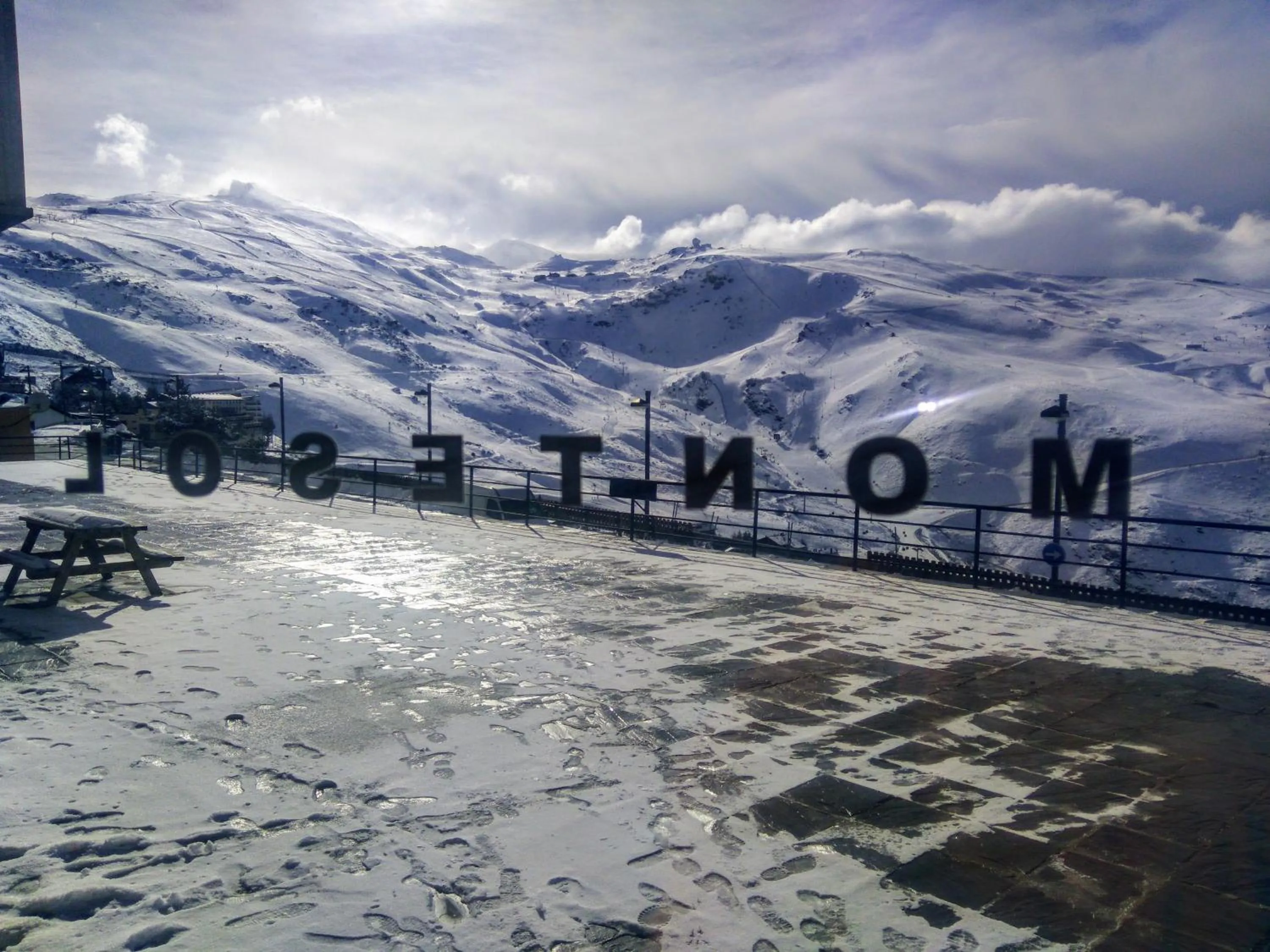 Mountain view in Hotel Montesol Arttyco