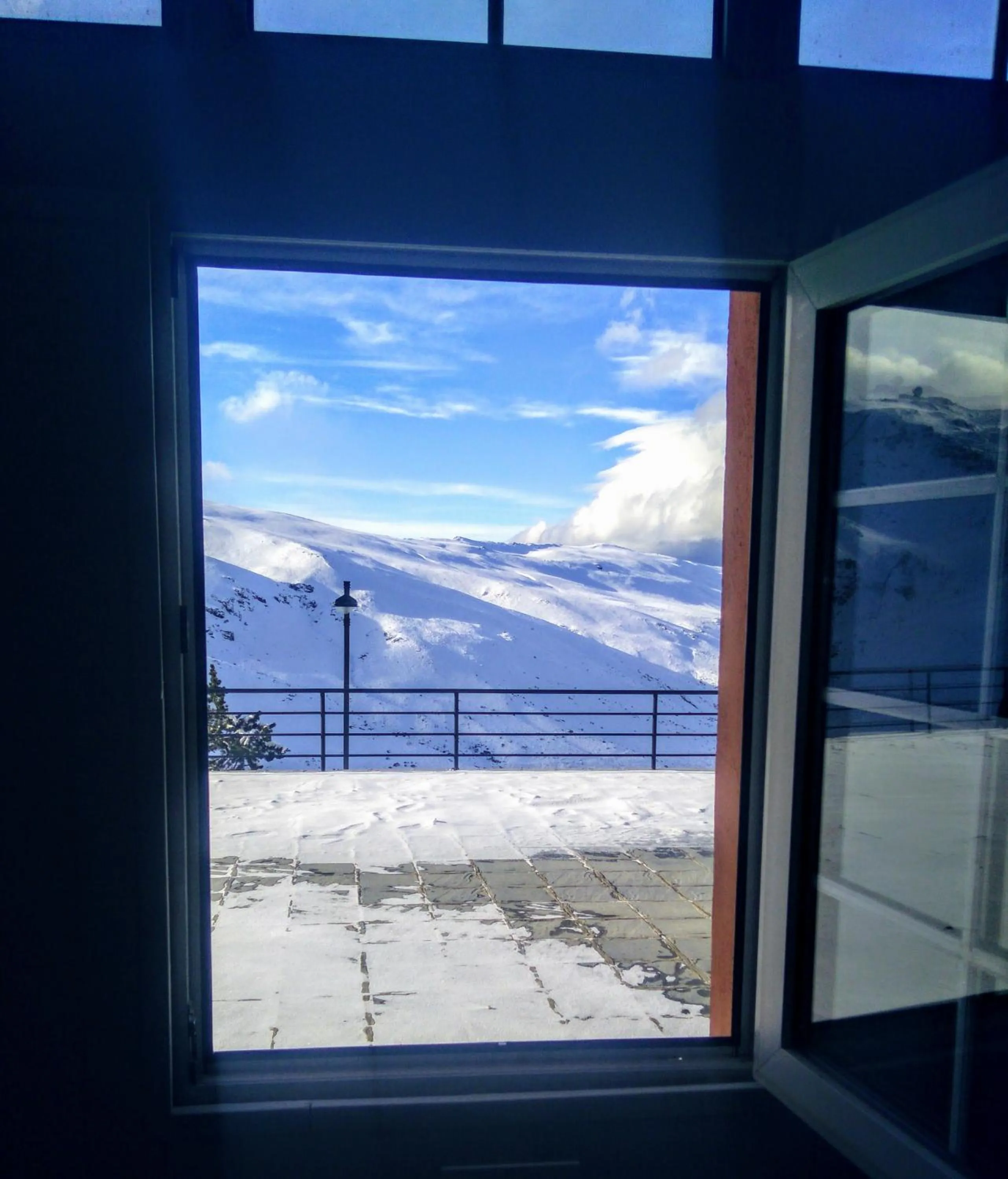 Mountain view in Hotel Montesol Arttyco