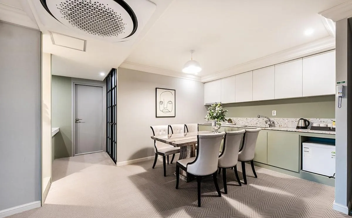 Dining Area in No. 25 Signature Hotel Daecheong