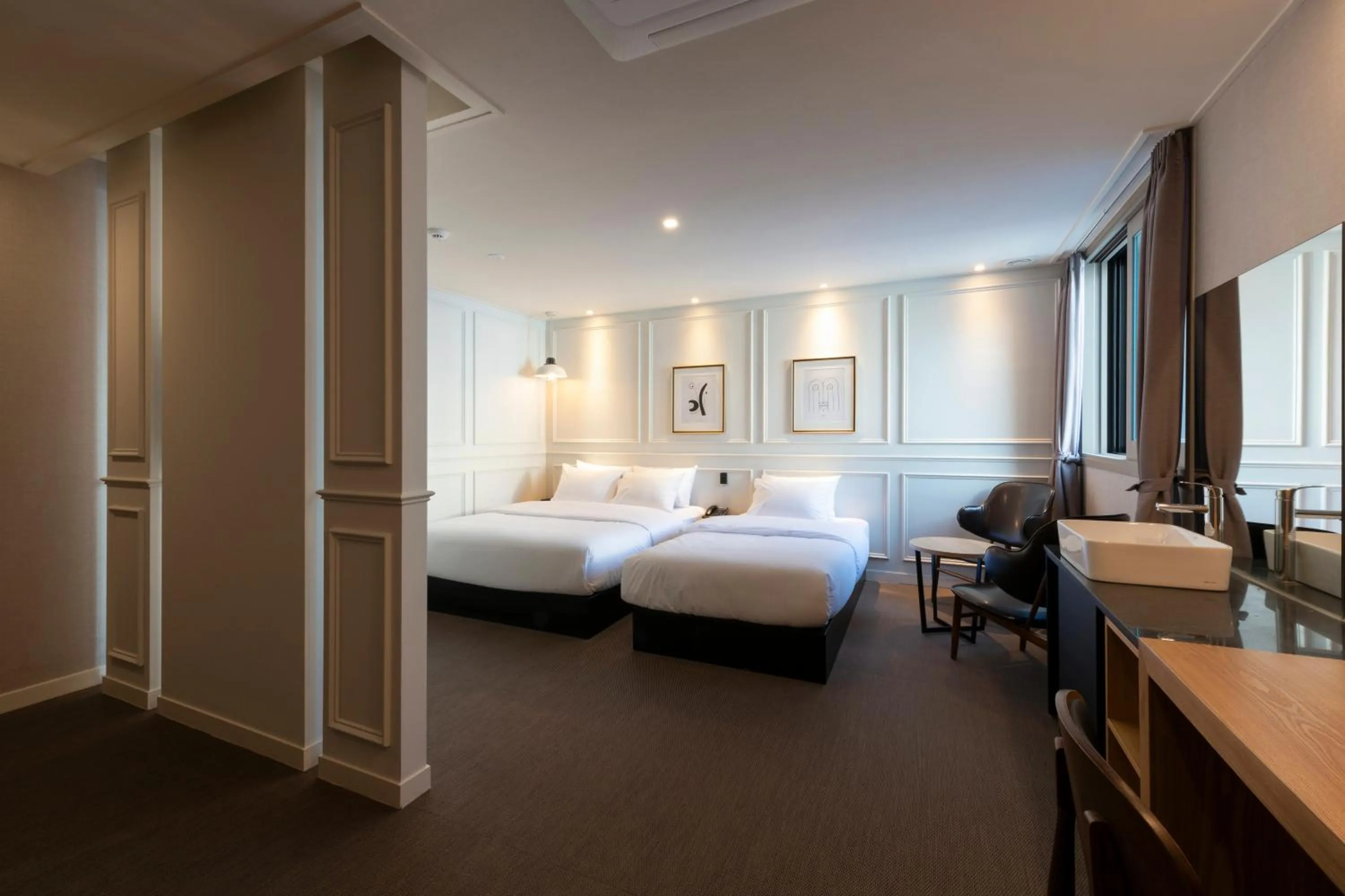 Bed in No. 25 Signature Hotel Daecheong