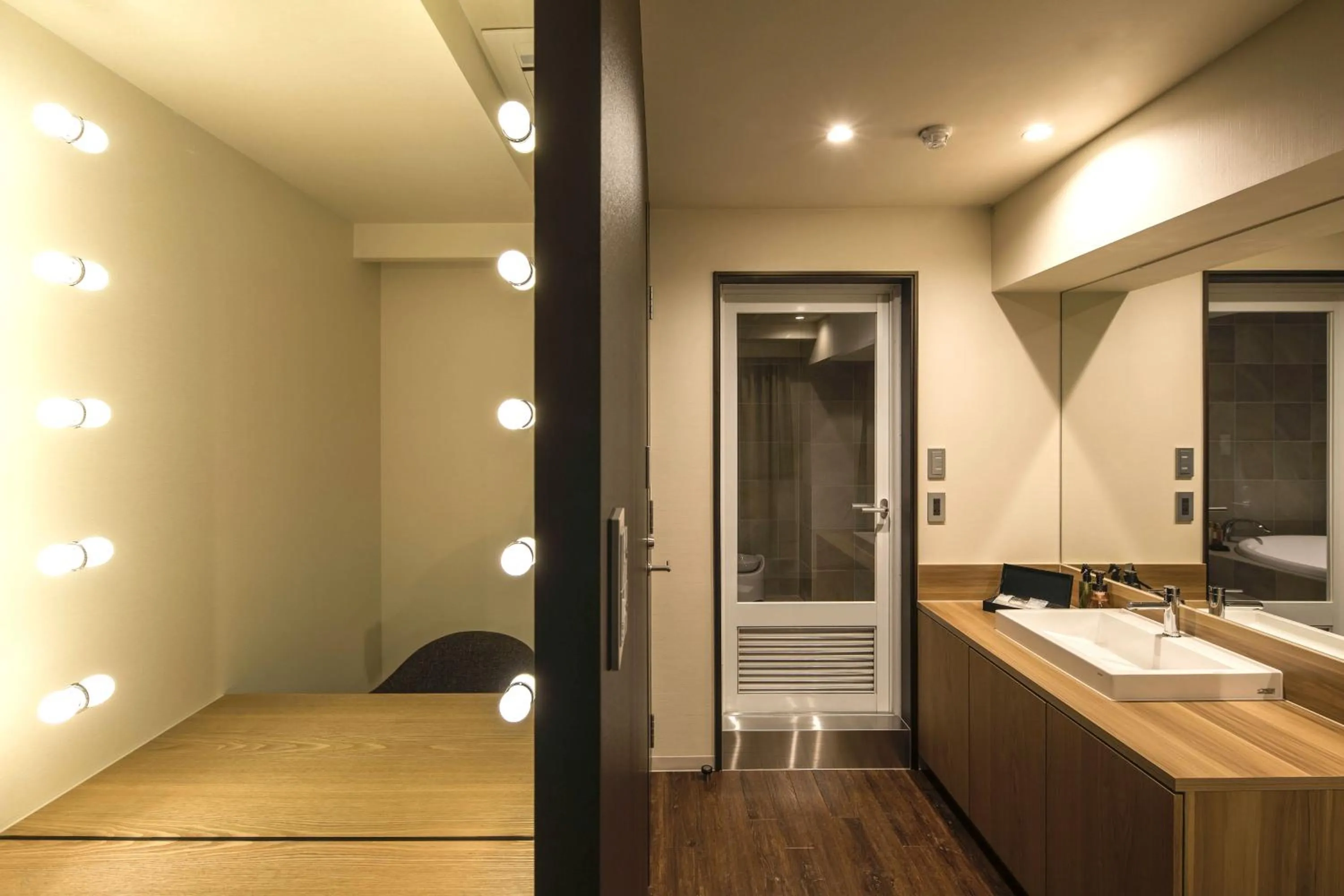 Photo of the whole room in Hotel THE Grandee Shinsaibashi Namba