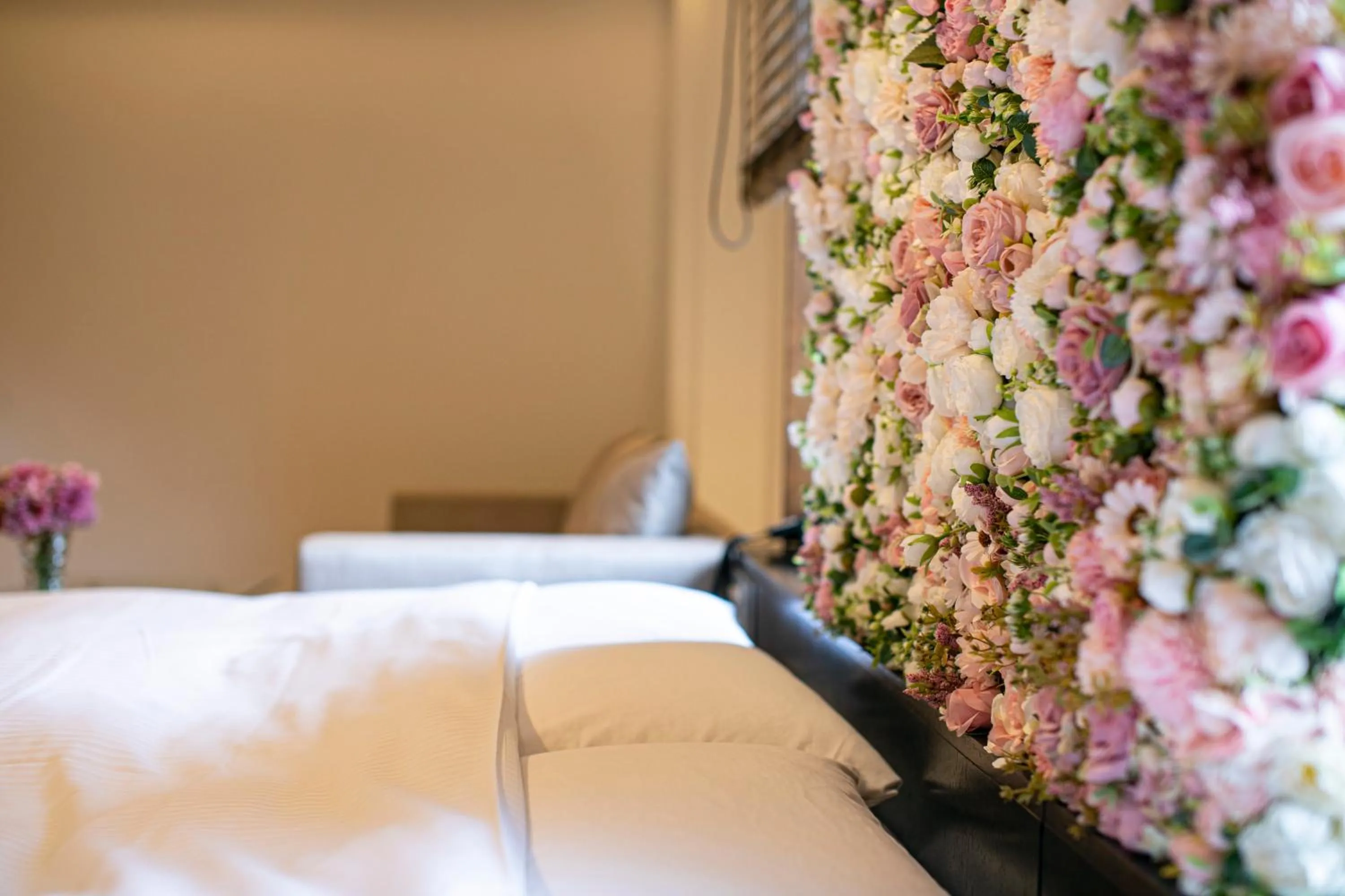 Bed in Hotel THE Grandee Shinsaibashi Namba