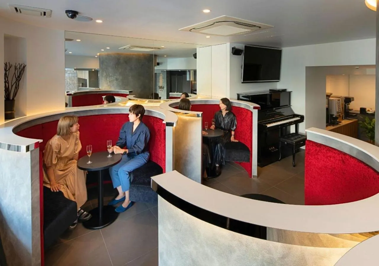 Restaurant/places to eat in Hotel THE Grandee Shinsaibashi Namba