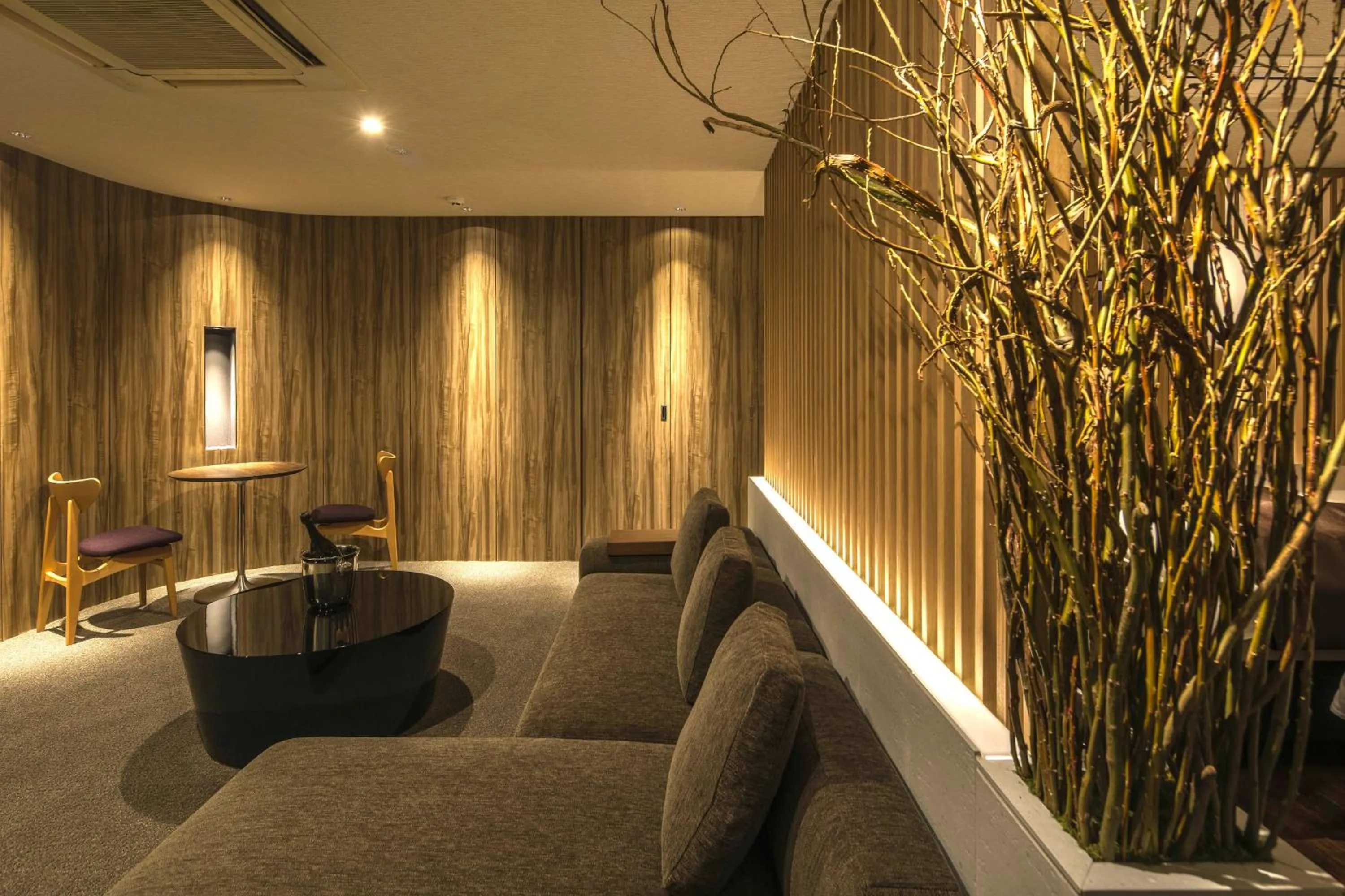 Photo of the whole room in Hotel THE Grandee Shinsaibashi Namba