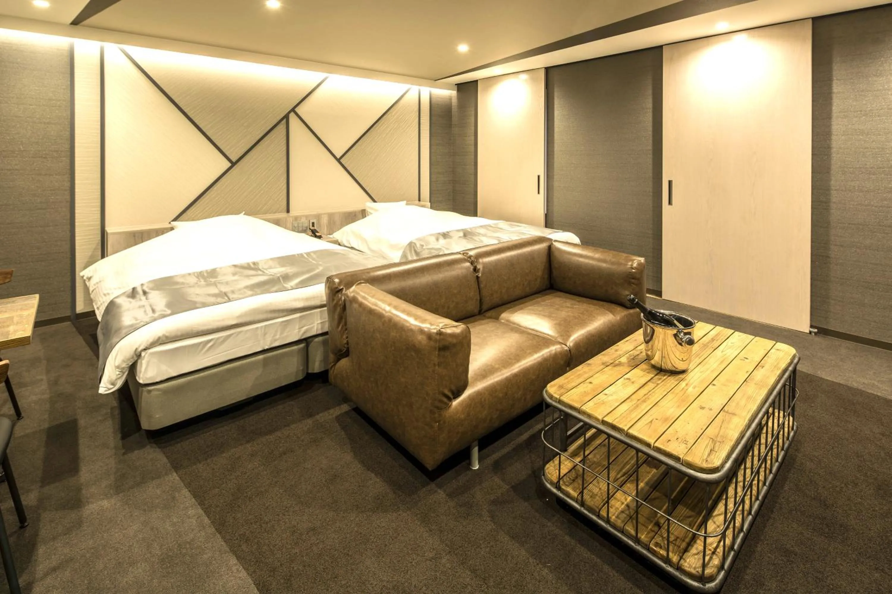 Living room, Bed in Hotel THE Grandee Shinsaibashi Namba