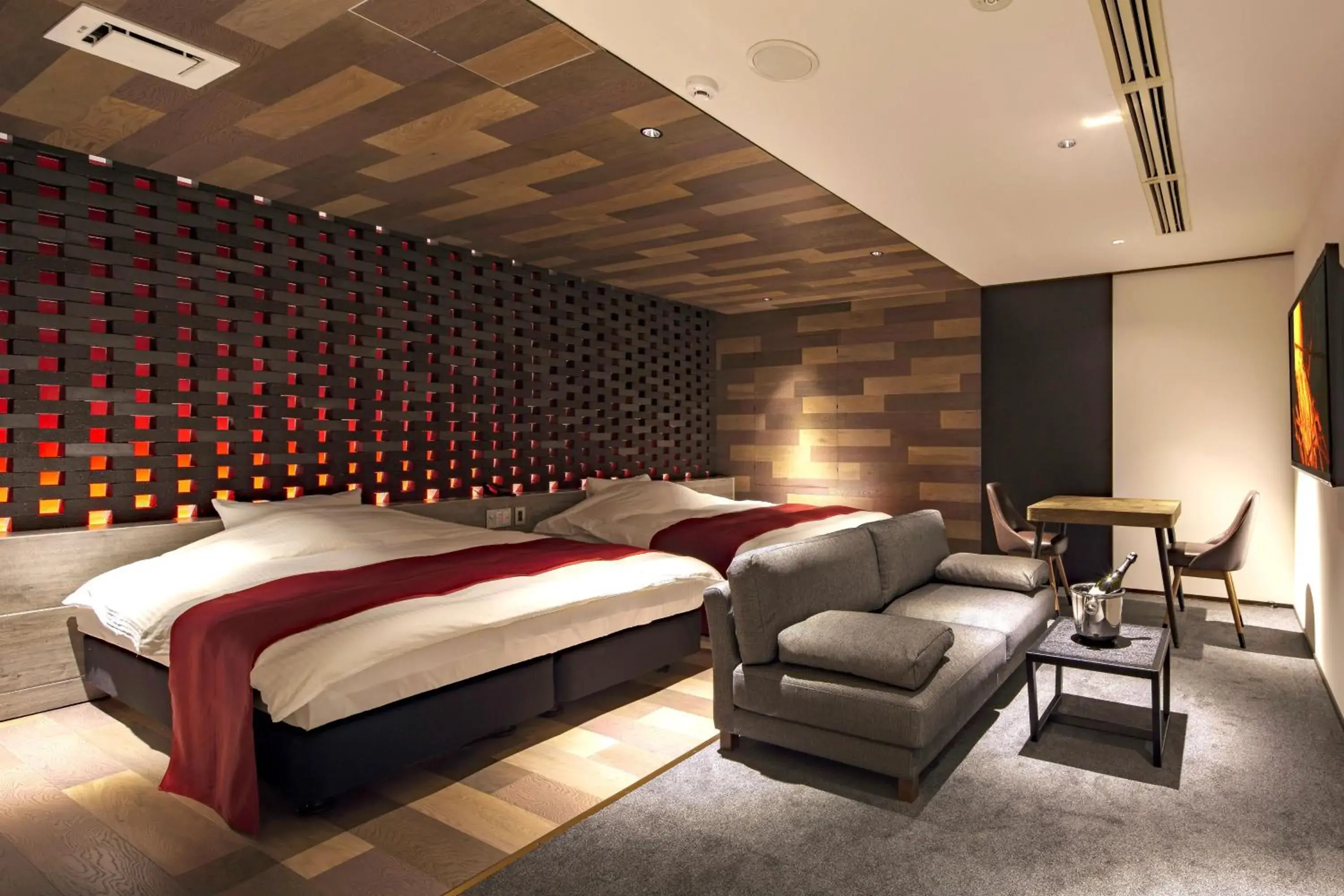 Deluxe Twin Room in Hotel THE Grandee Shinsaibashi Namba Deluxe Twin Room in Hotel THE Grandee Shinsaibashi Namba