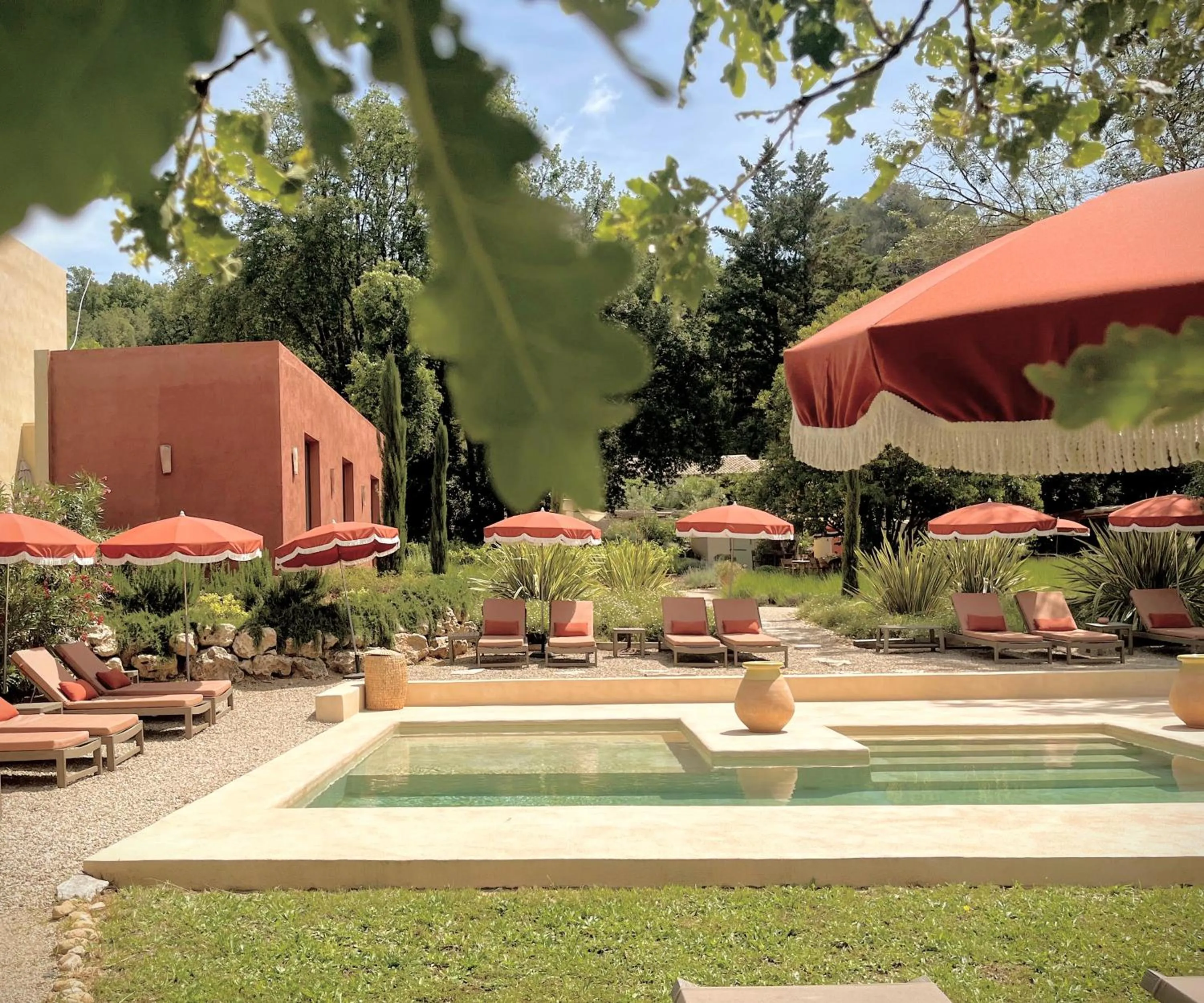 Swimming pool in Toile Blanche