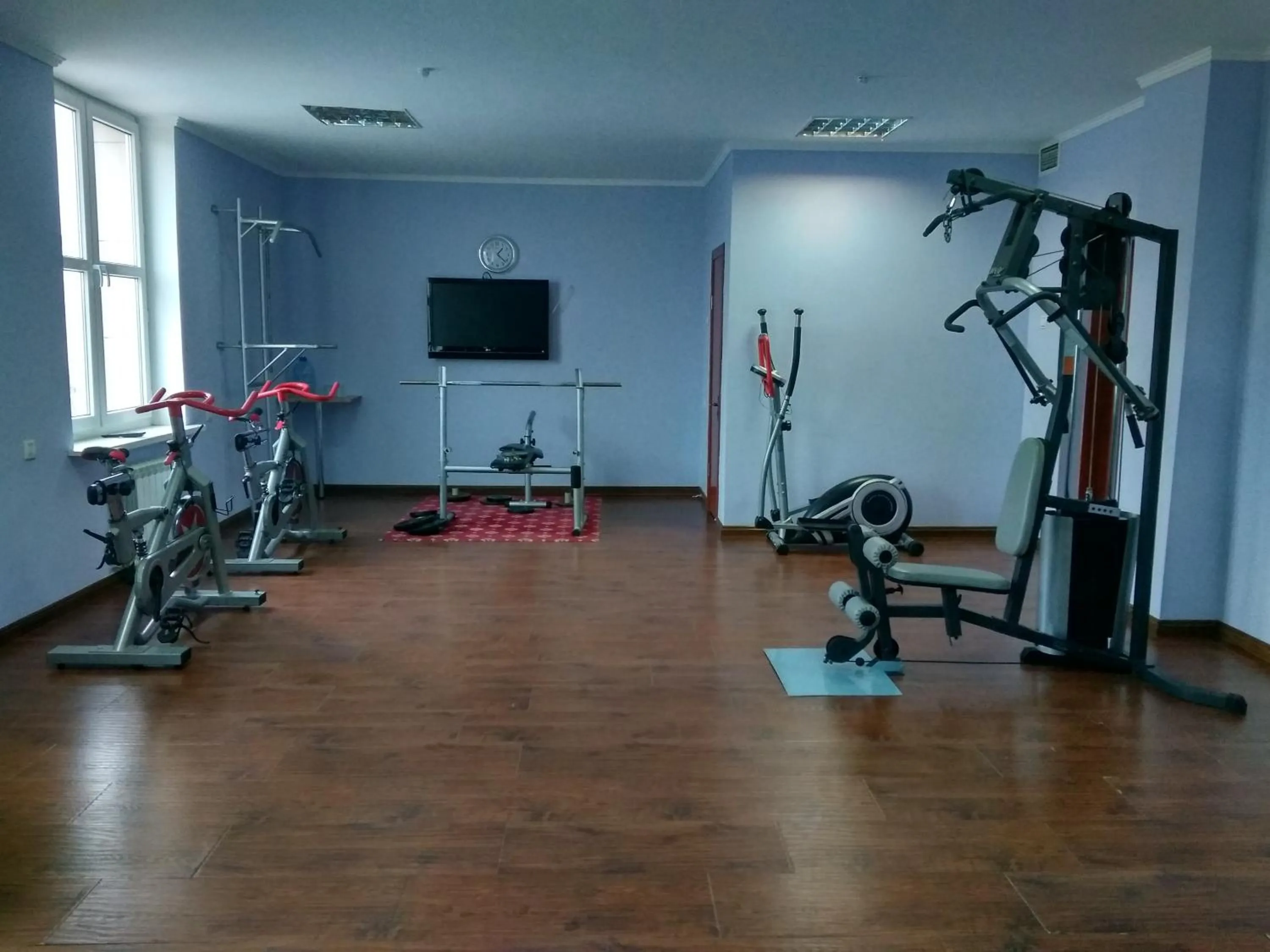 Fitness centre/facilities in Silk Way Hotel