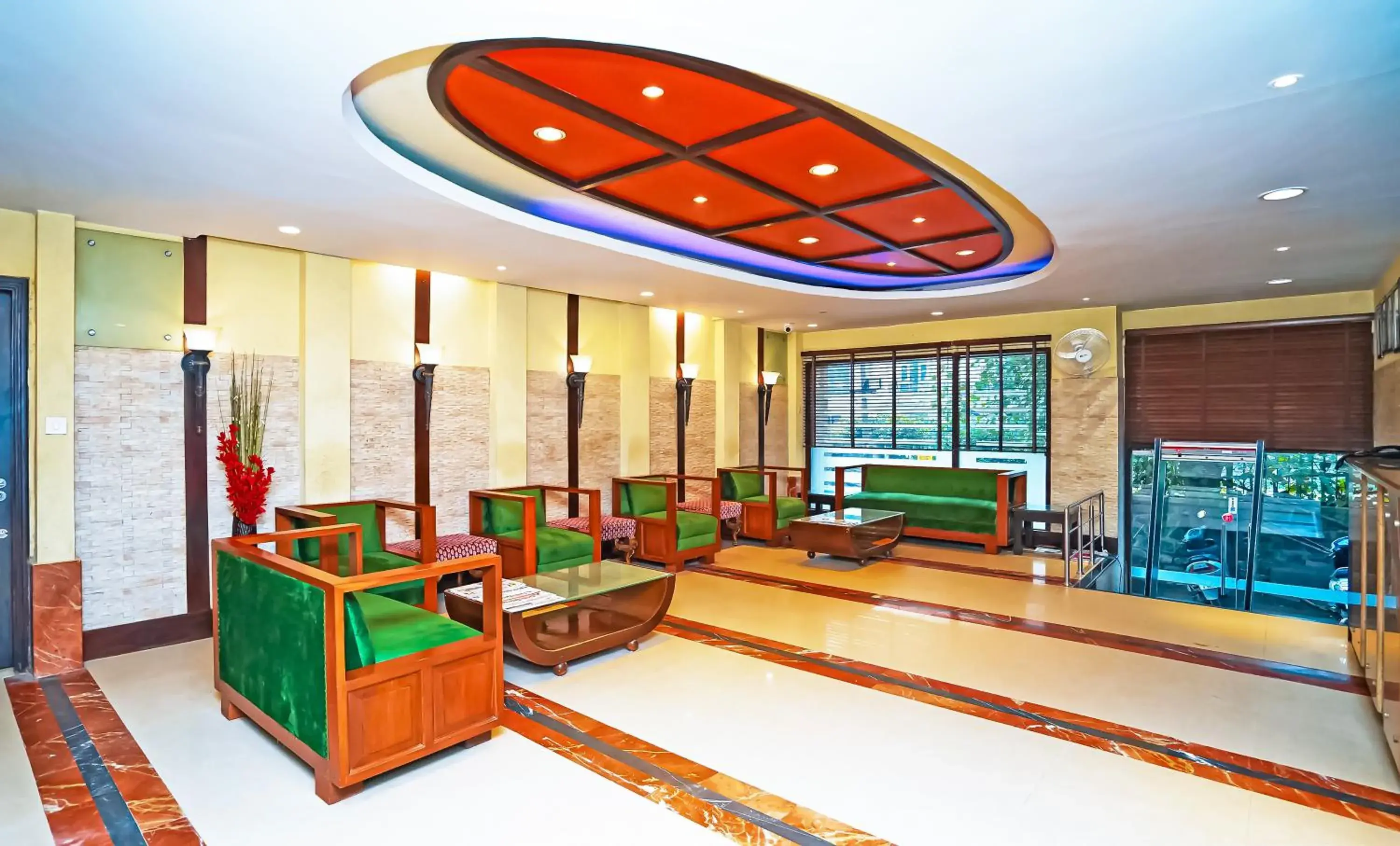 Lobby or reception in Hotel Pooja Palace Lobby or reception in Hotel Pooja Palace