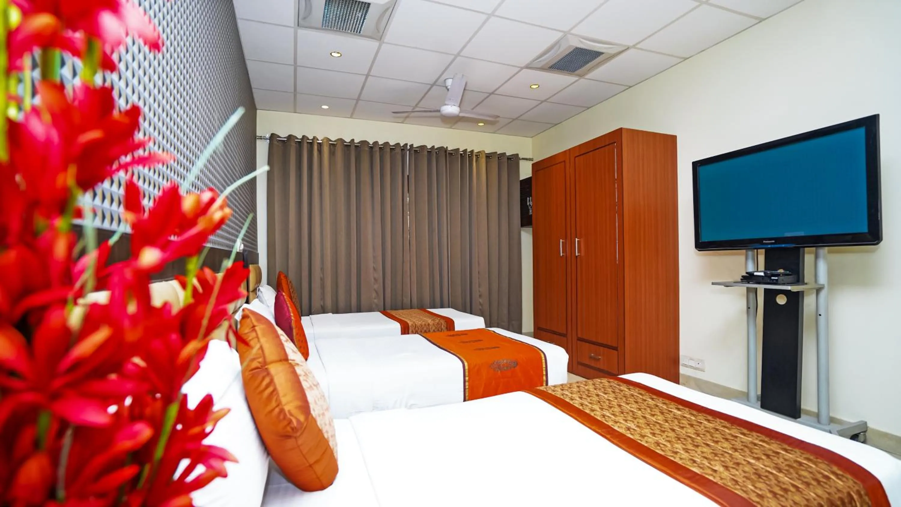 Photo of the whole room, Bed in Hotel Pooja Palace