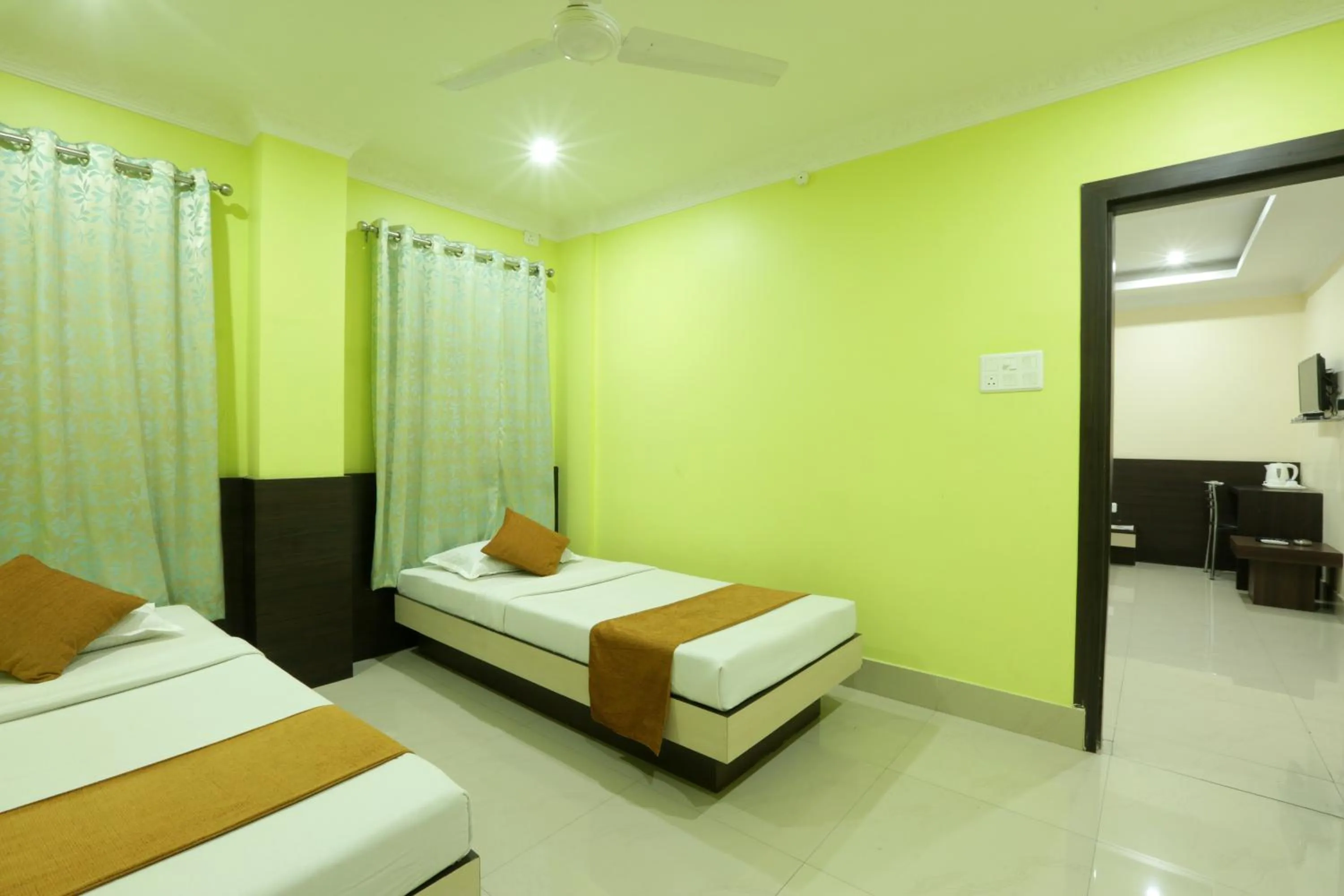 Bed in Hotel Grand Luit