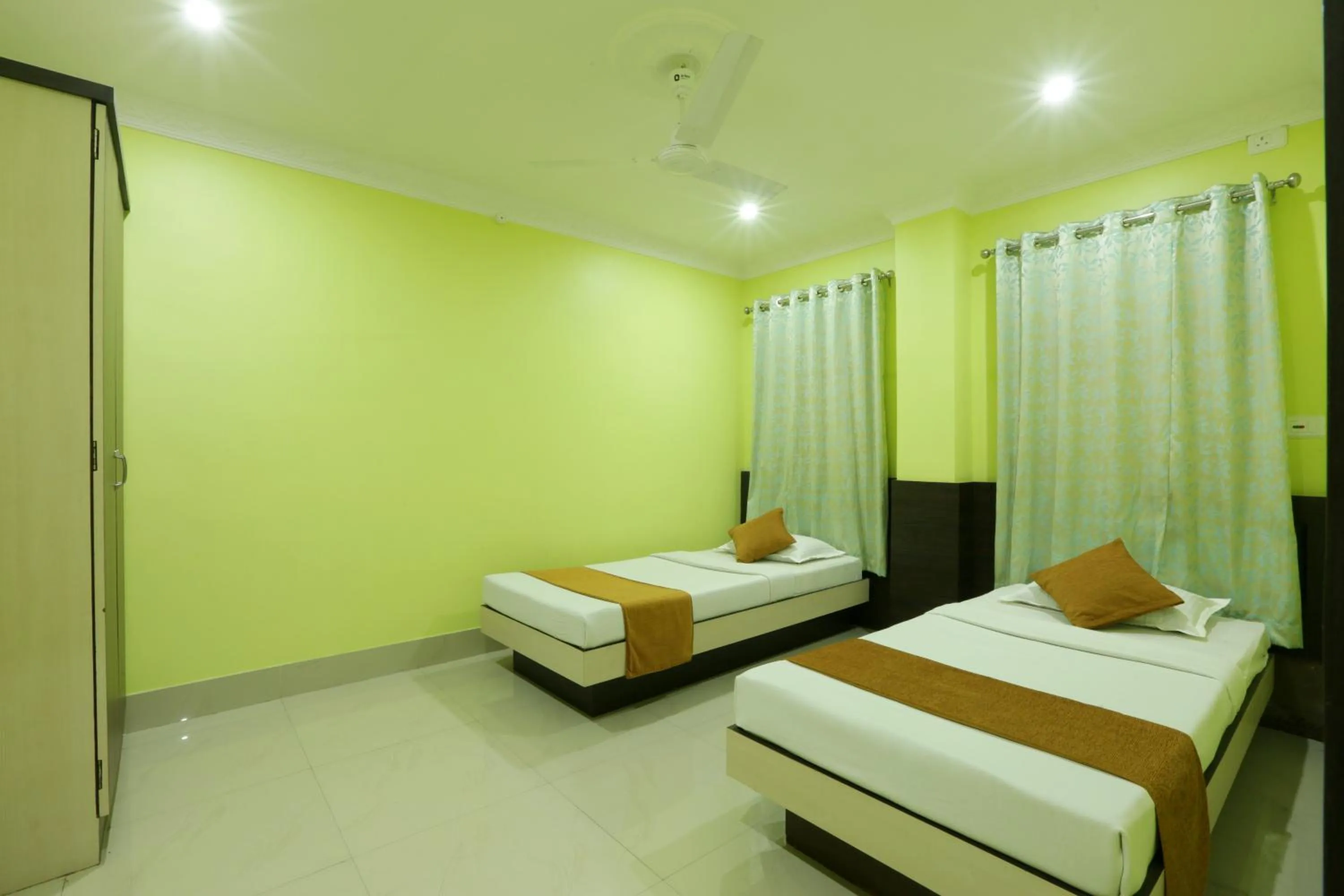 Bed in Hotel Grand Luit