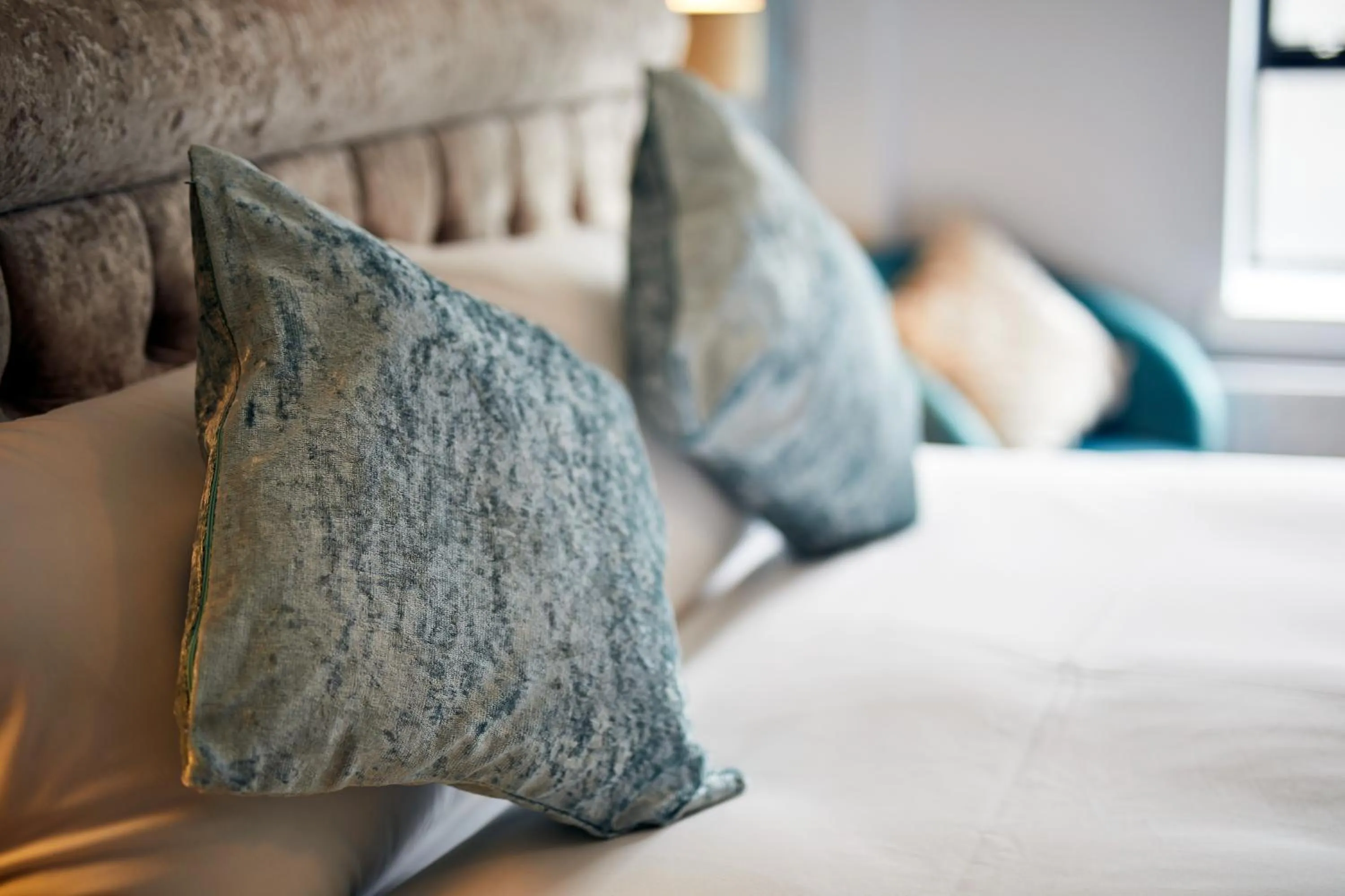 Decorative detail, Bed in Handel's Hotel