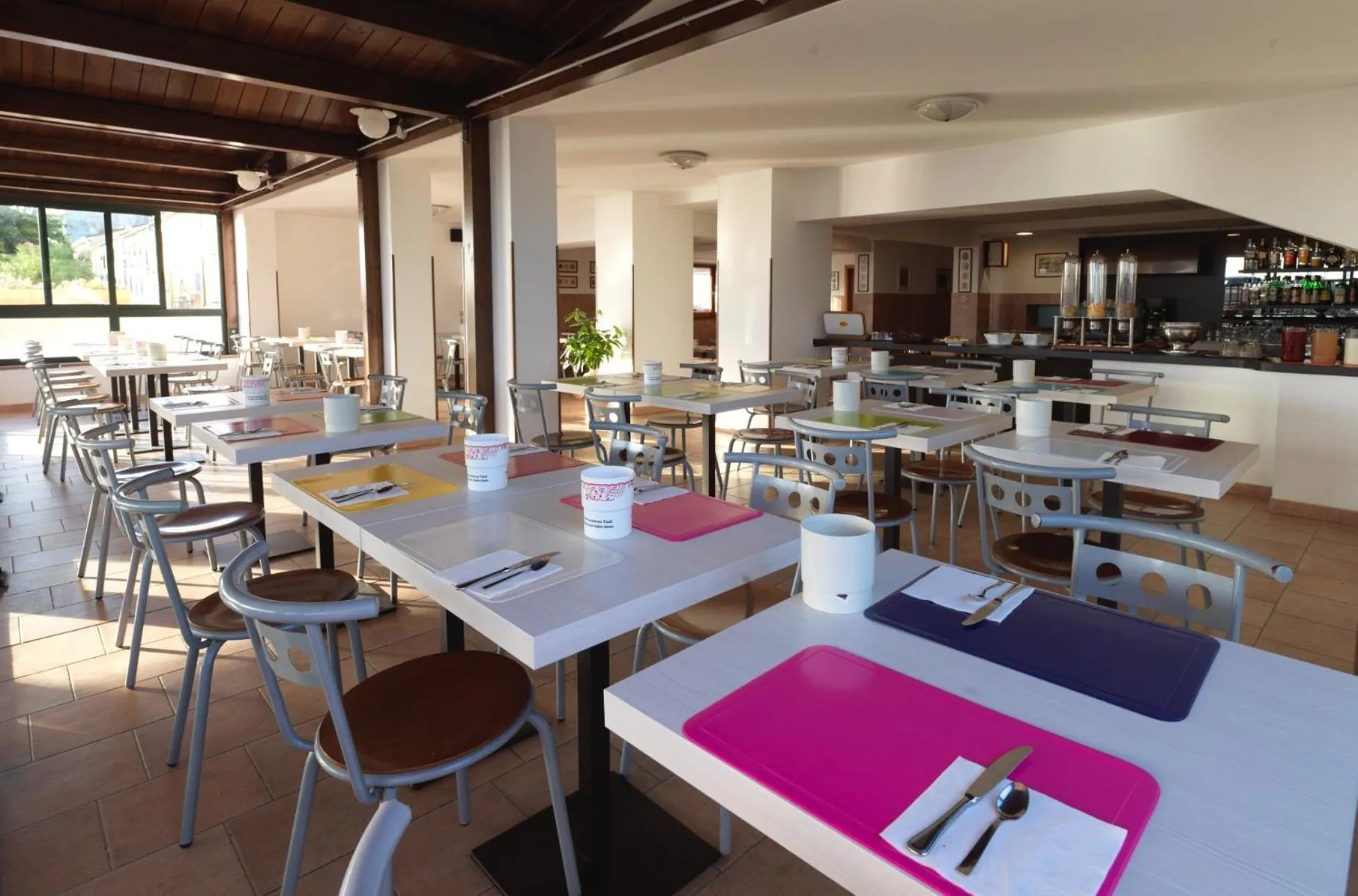 Restaurant/places to eat in Hotel Florence
