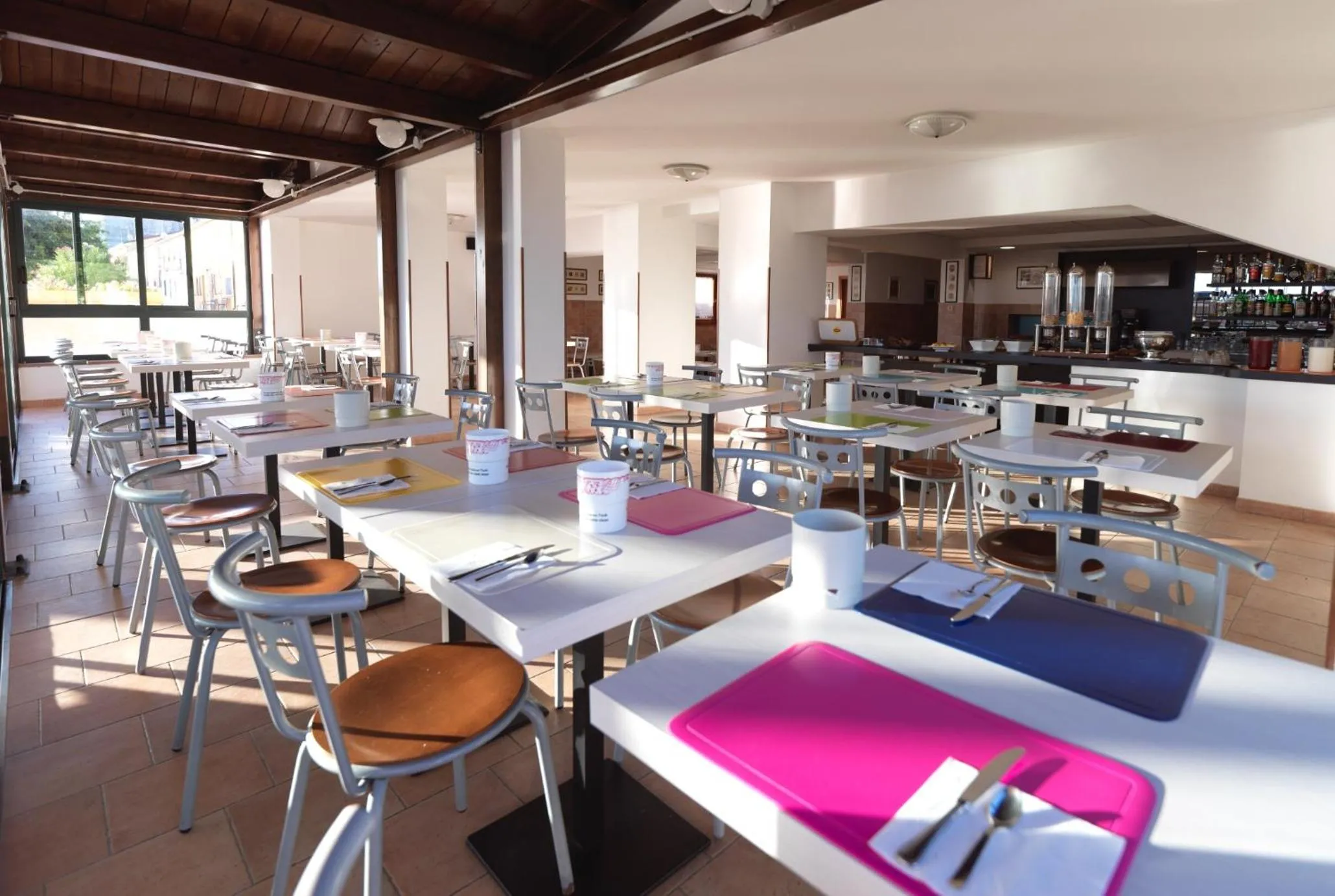 Restaurant/places to eat in Hotel Florence