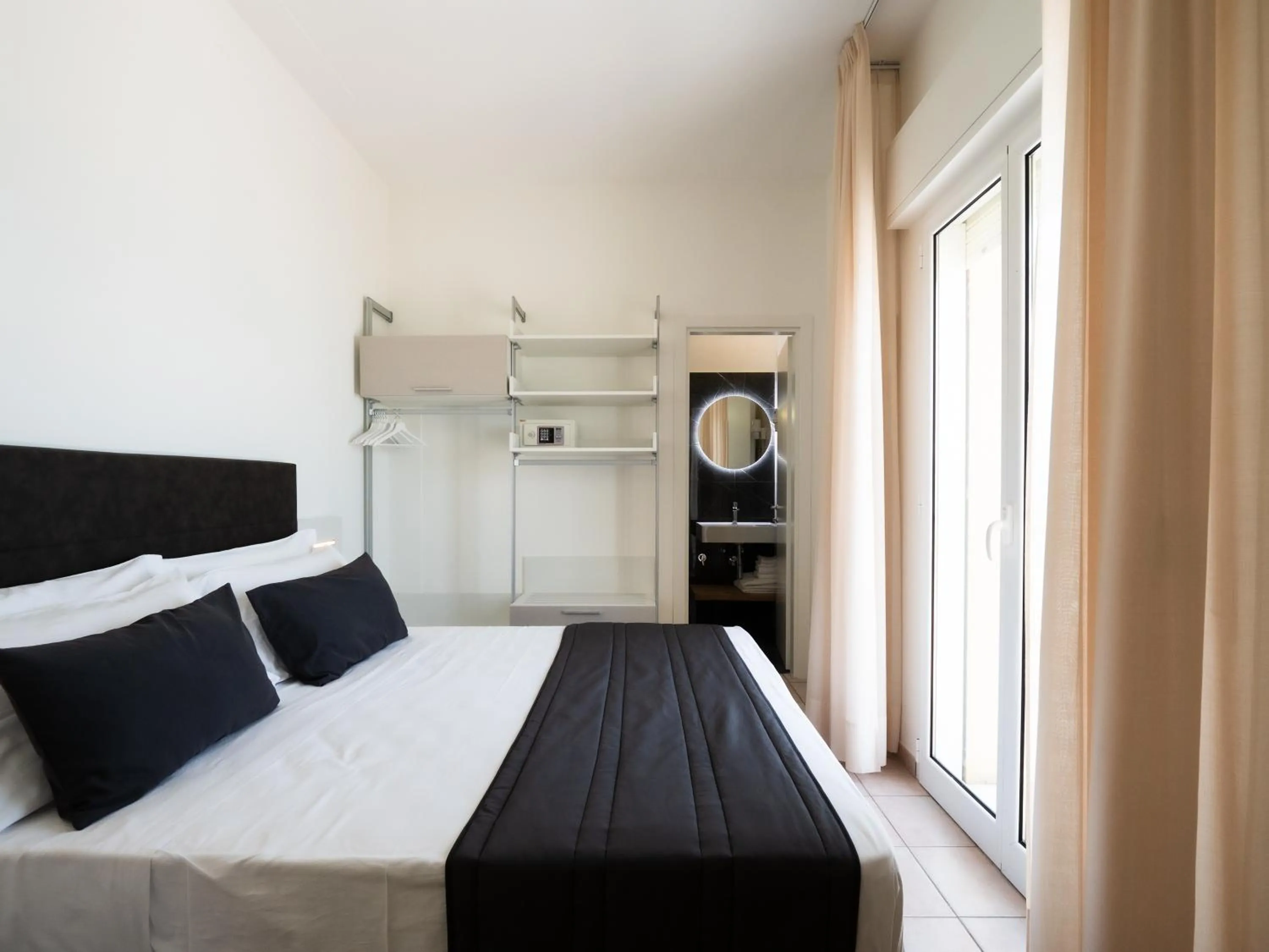 Bed in Hotel Florence