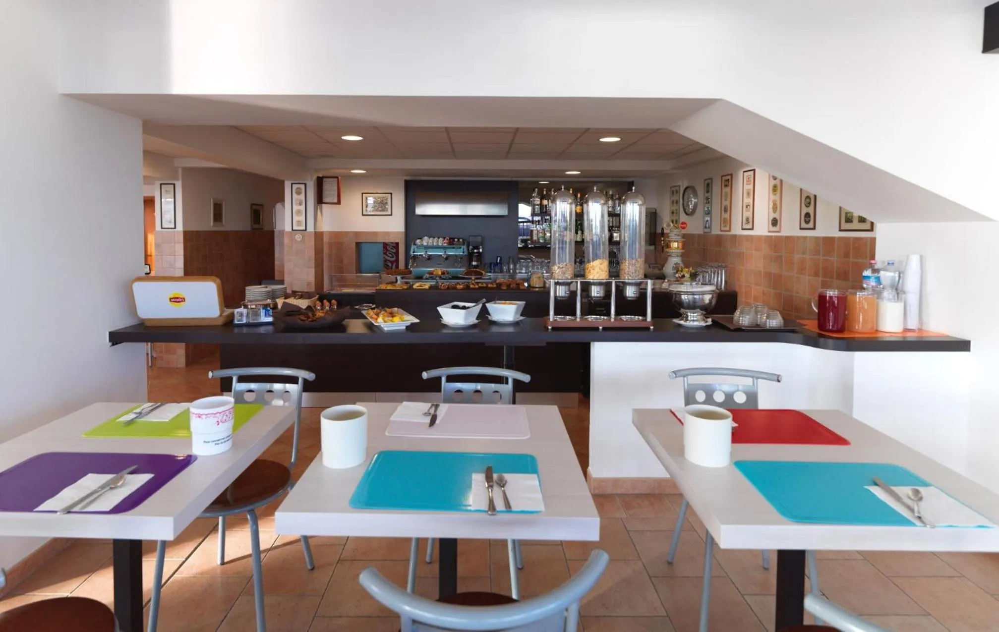 Restaurant/places to eat in Hotel Florence