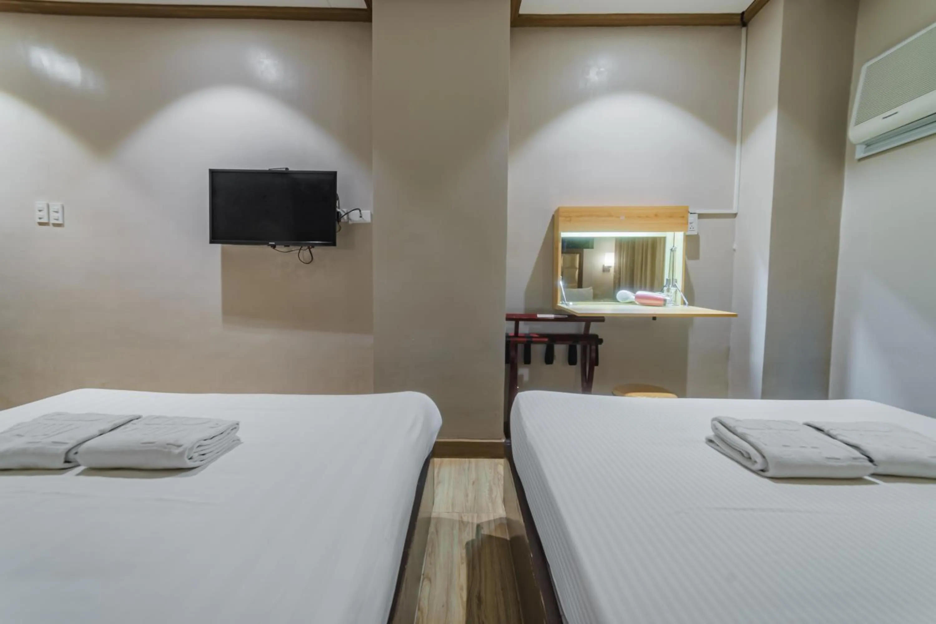 Bed in Robertson Hotel