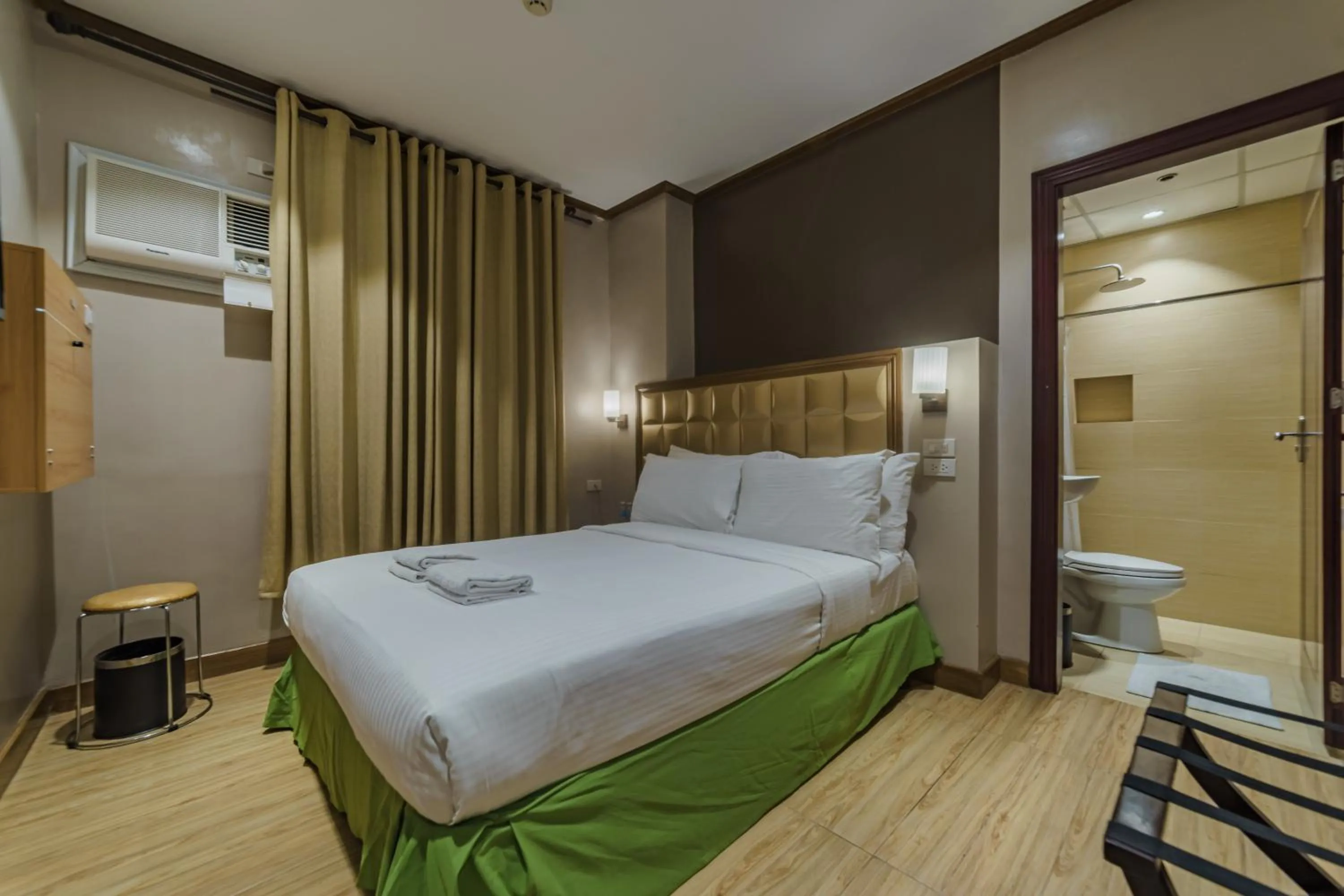 Bed in Robertson Hotel