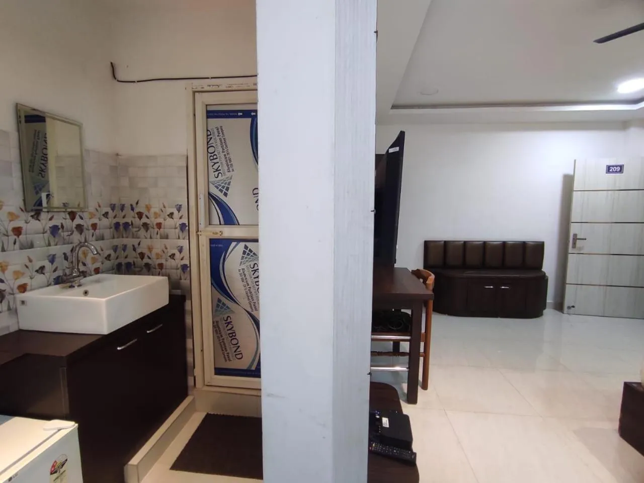 Bedroom in Hotel Indira