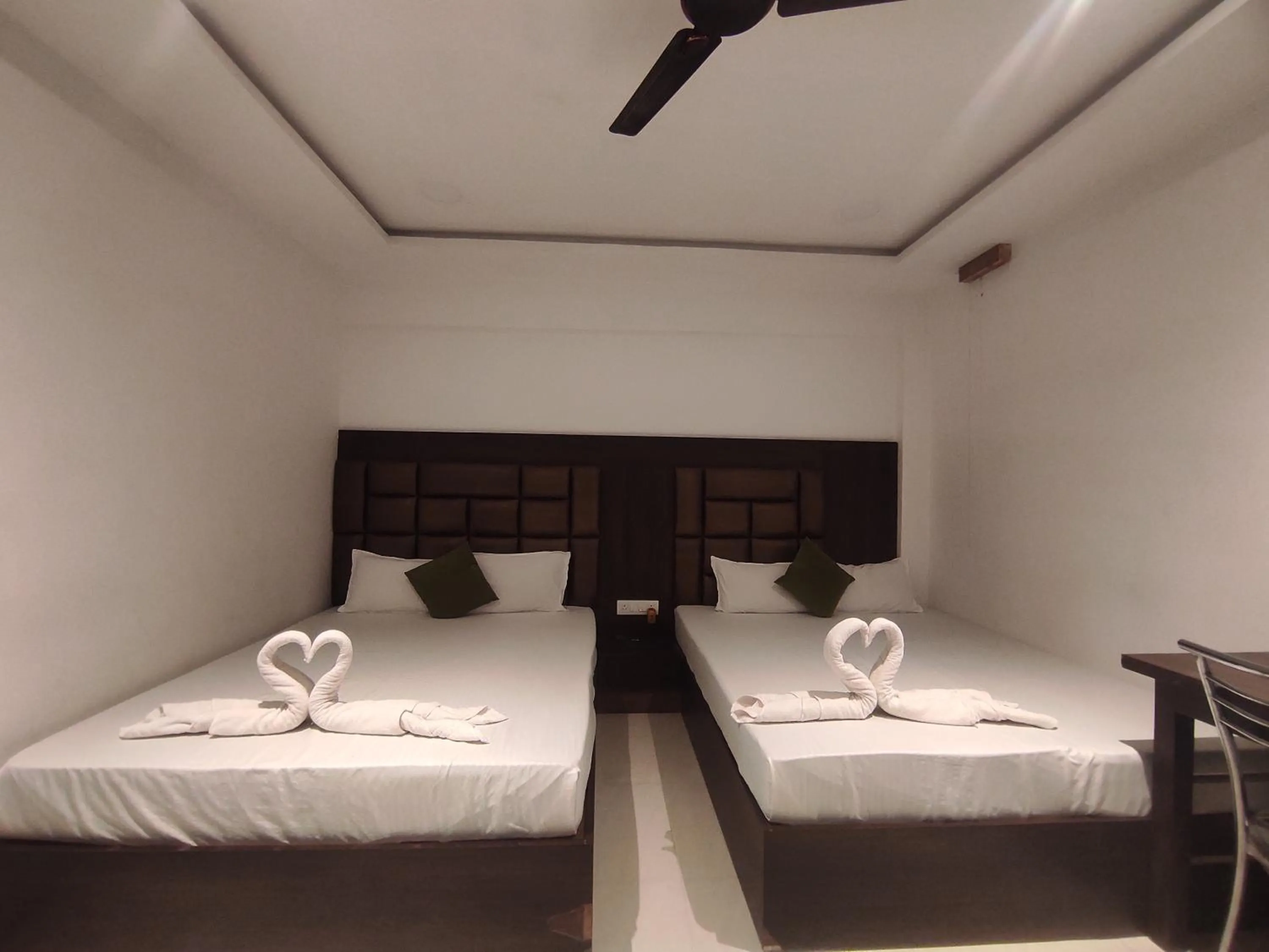 Bed in Hotel Indira