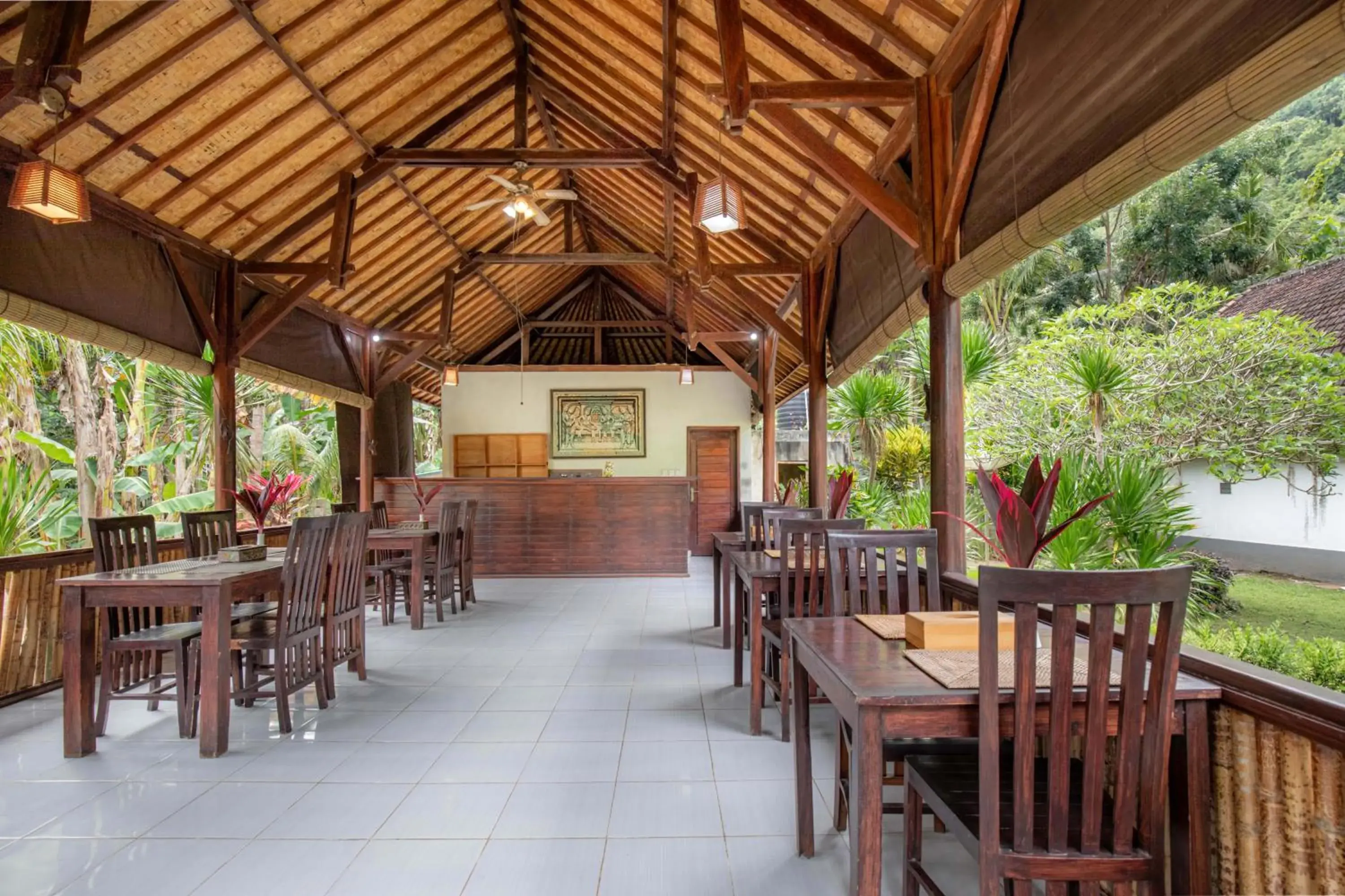 Restaurant/places to eat in Crystal Bay Villa Restaurant/places to eat in Crystal Bay Villa