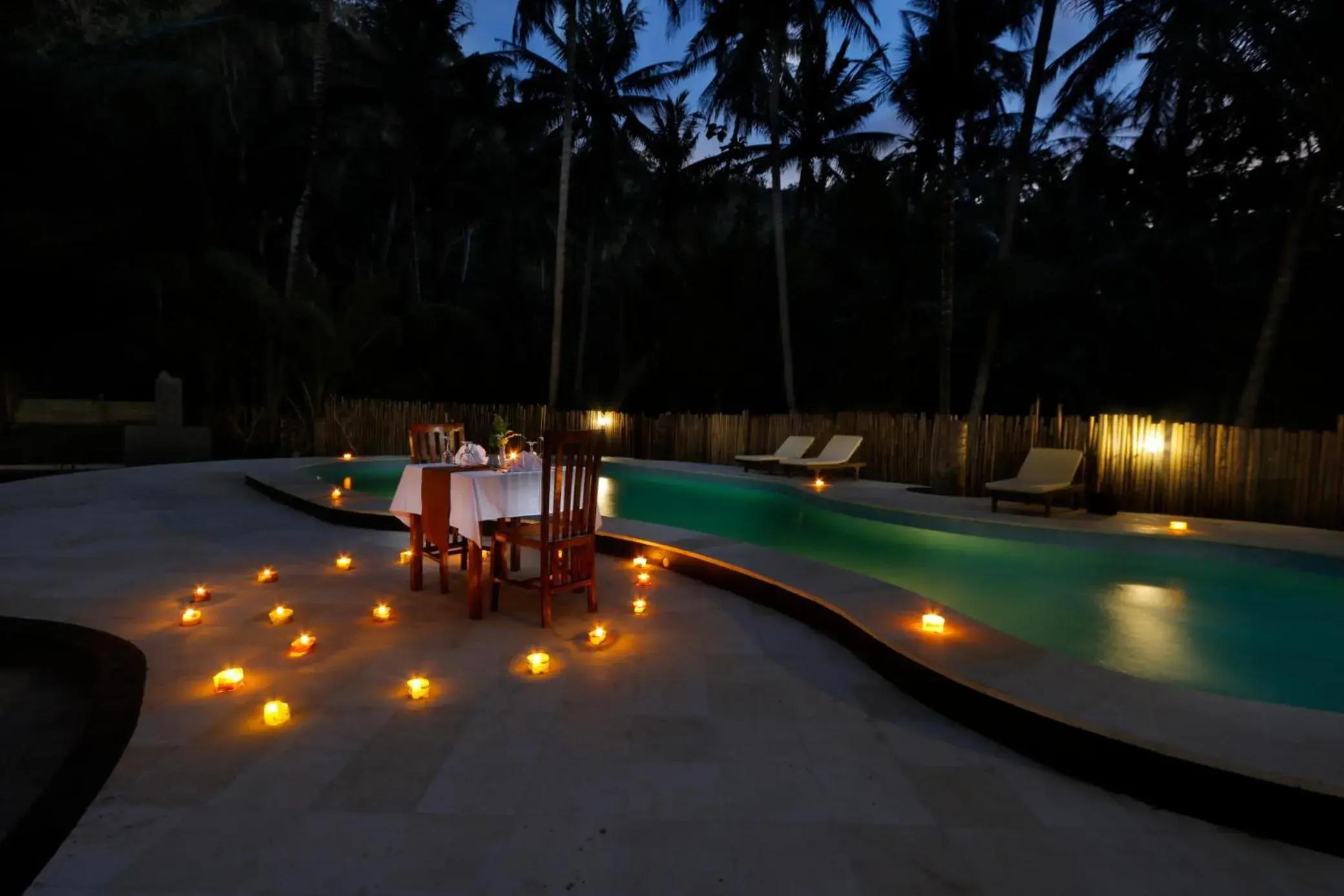 Restaurant/places to eat in Crystal Bay Villa Restaurant/places to eat in Crystal Bay Villa