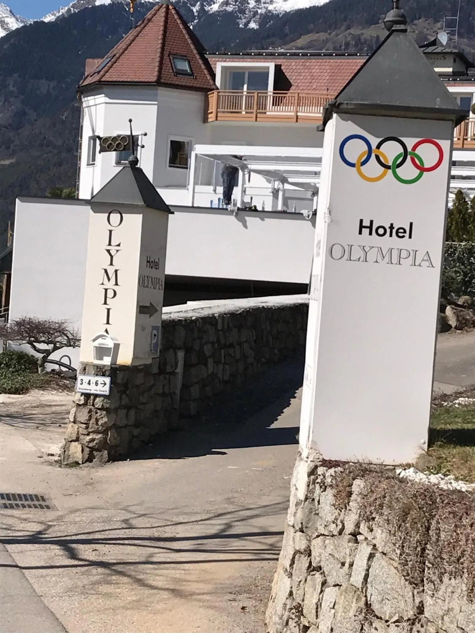 Property logo or sign in Frühstücks-Hotel Olympia