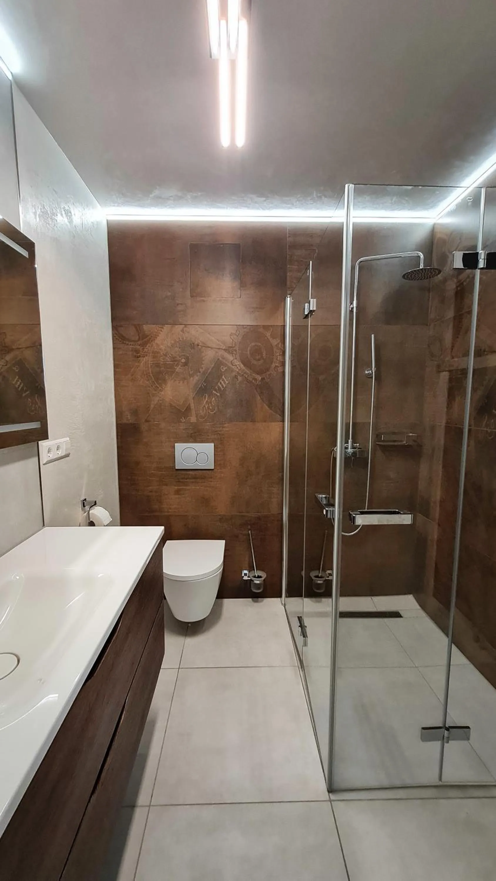 Bathroom in Dill Hotel