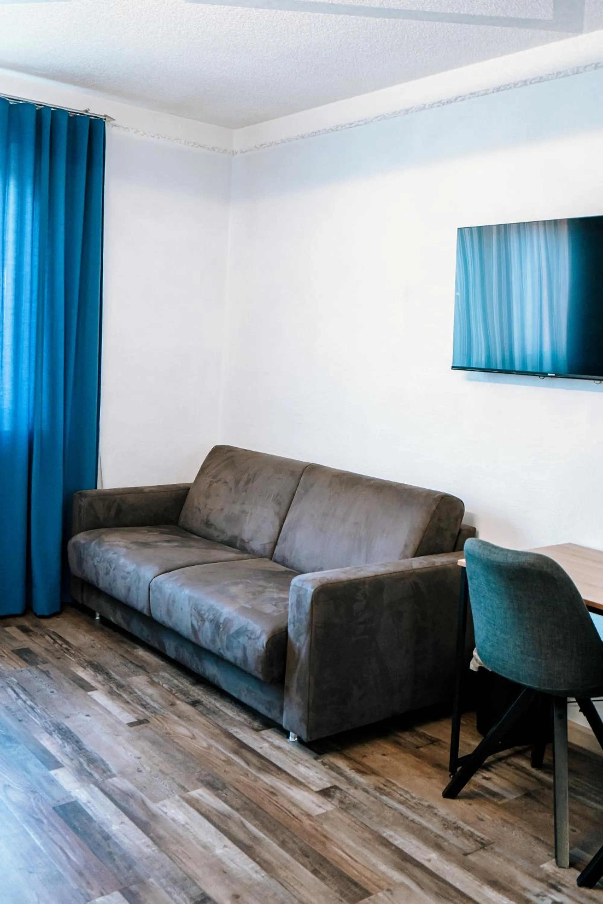 TV and multimedia in Dill Hotel