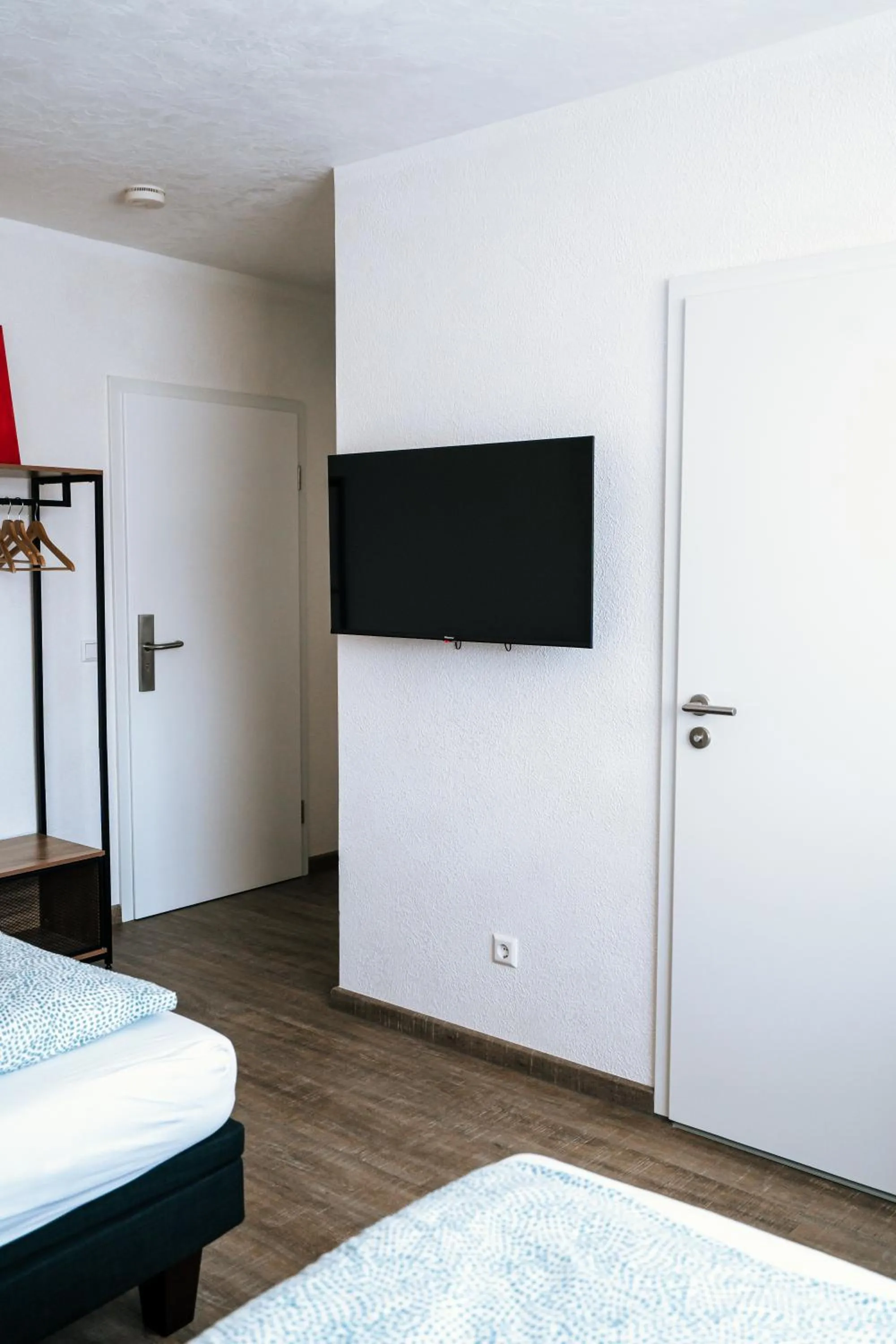 Bathroom, Bed in Dill Hotel