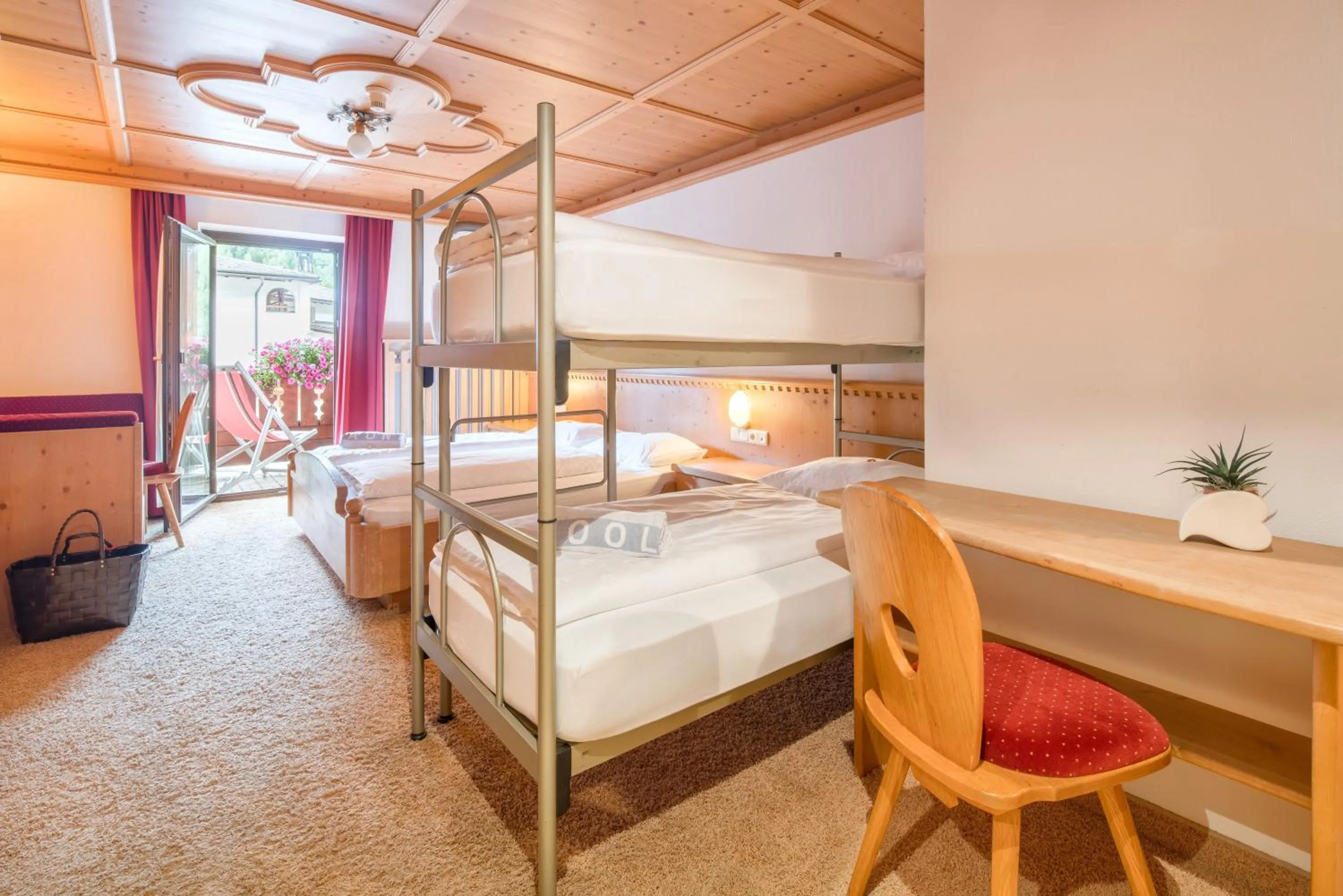 Bed in Piccolo Hotel Gurschler