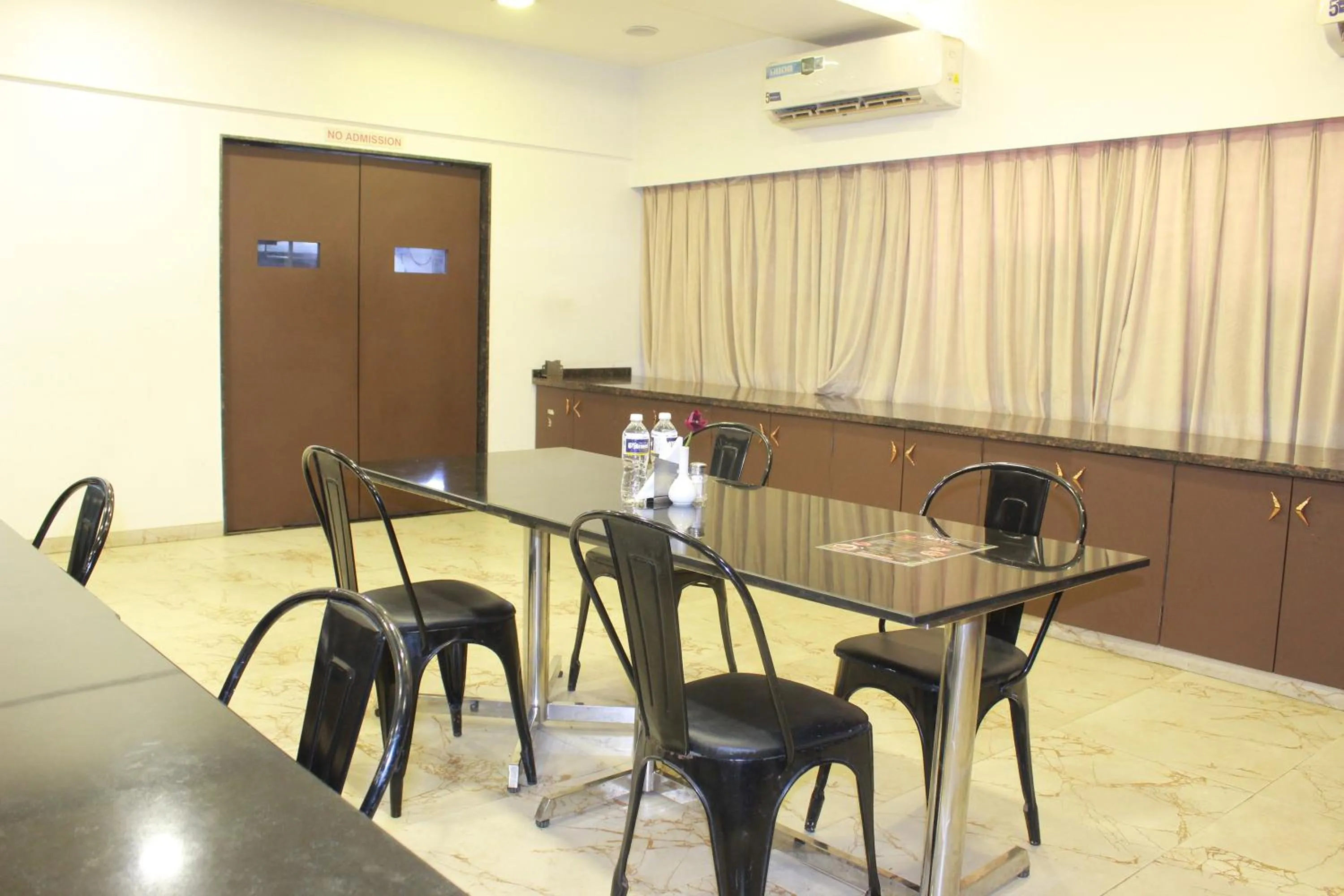 Meeting/conference room in Hotel Planet Four