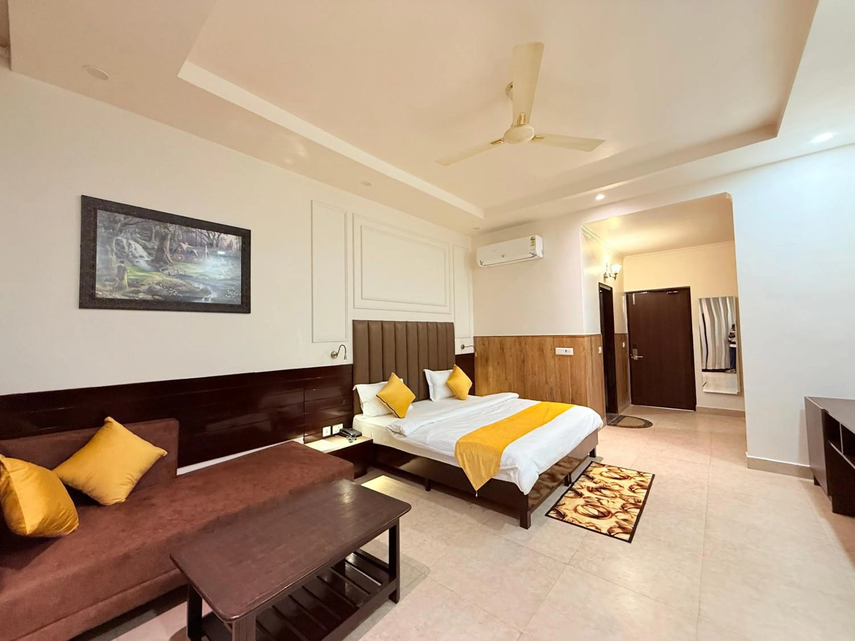 Bed in ECKO Kasang Regency Hill Resort