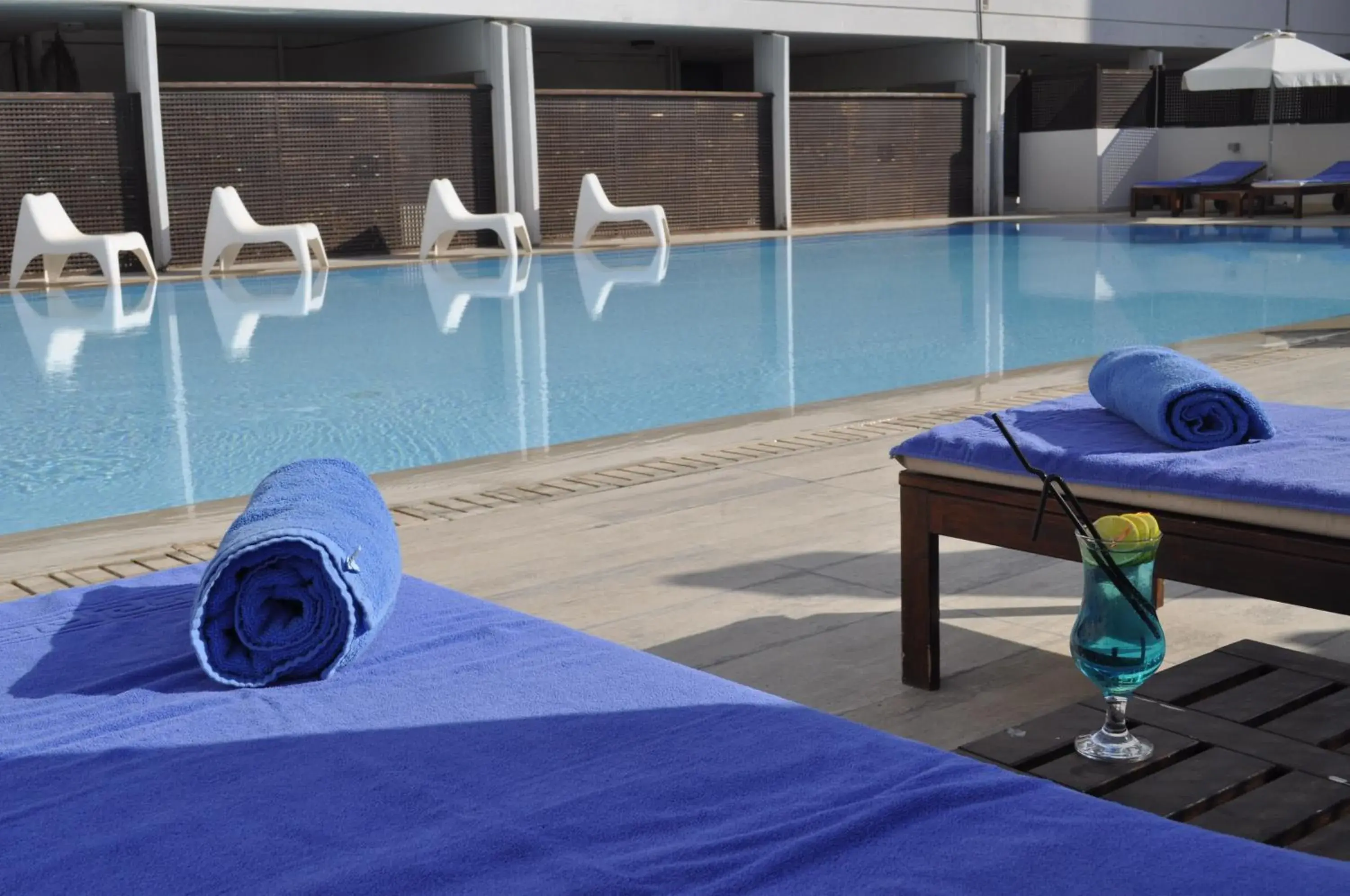 Swimming pool in Sun Hall Hotel Swimming pool in Sun Hall Hotel